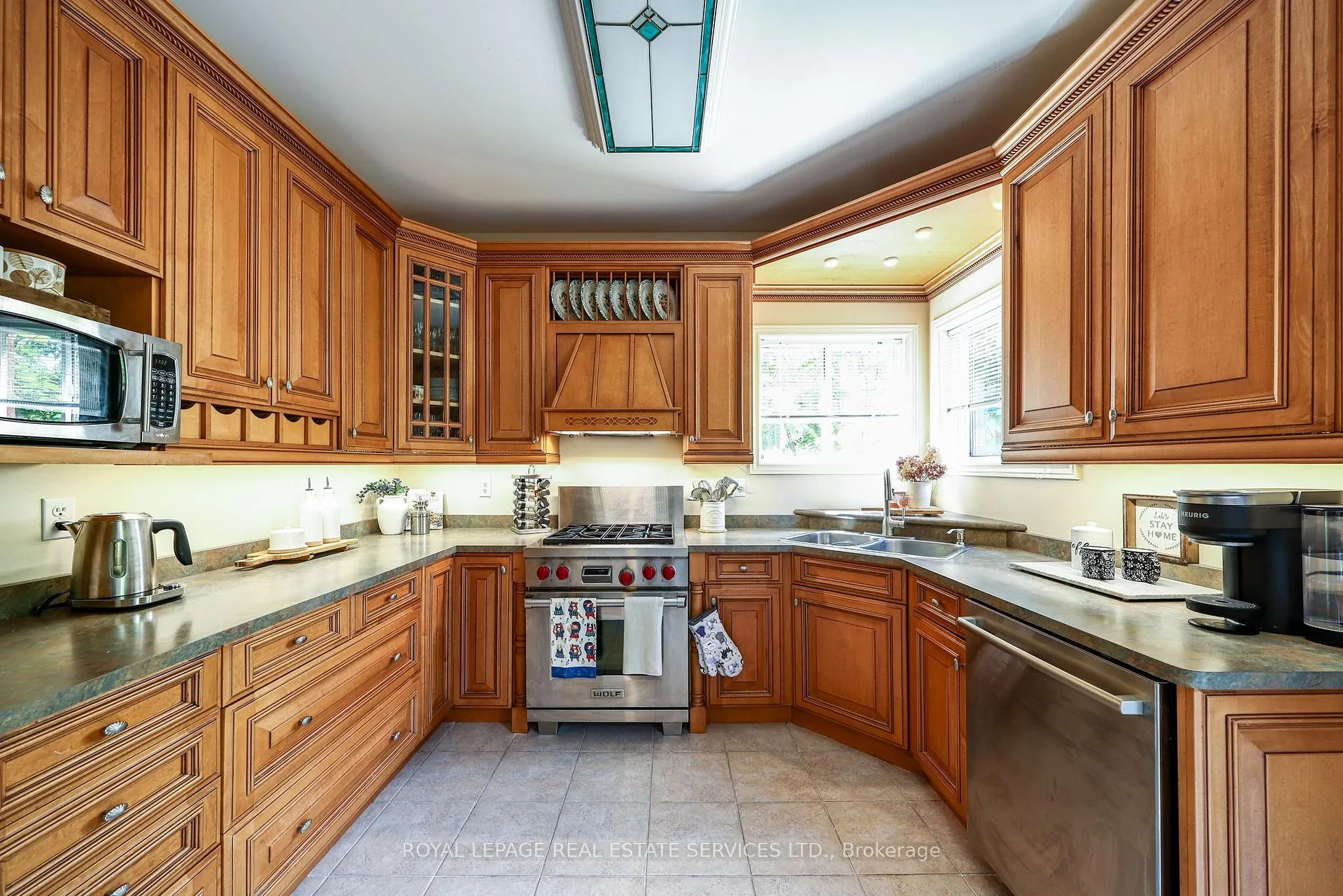 Photo 31 of 10 Sandway Crescent, Vaughan, Maple — HOMEH