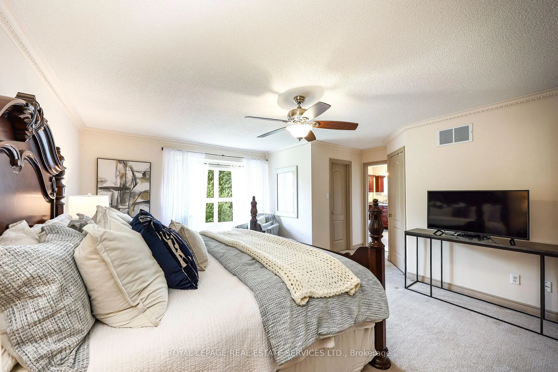 Photo 41 of 10 Sandway Crescent, Vaughan, Maple — HOMEH