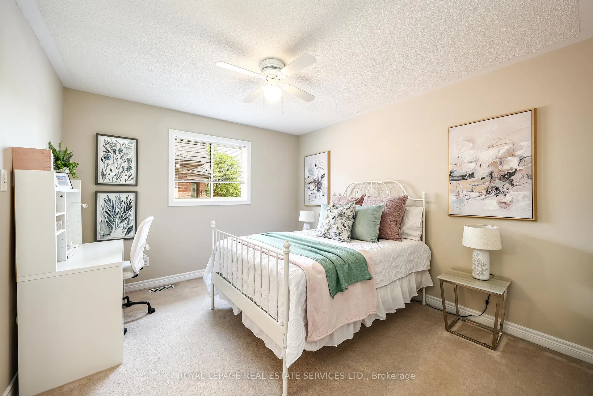 Photo 45 of 10 Sandway Crescent, Vaughan, Maple — HOMEH