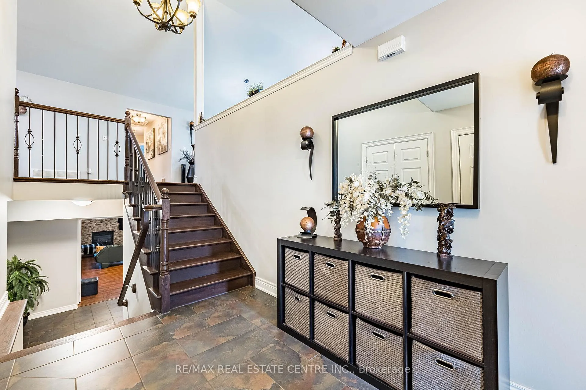 Photo 7 of 8493 Glavcic Drive, Niagara Falls, Forestview — HOMEH