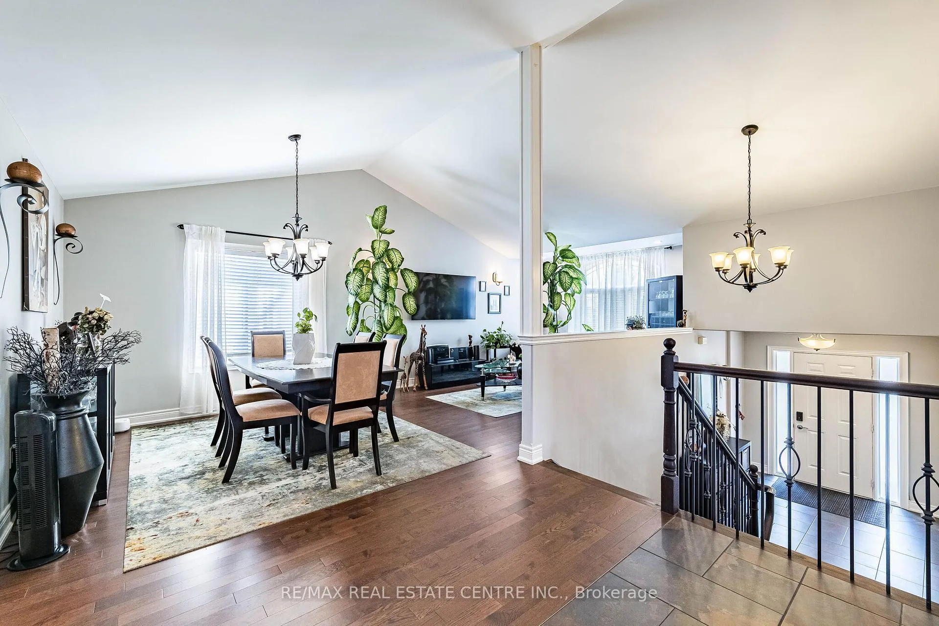 Photo 18 of 8493 Glavcic Drive, Niagara Falls, Forestview — HOMEH
