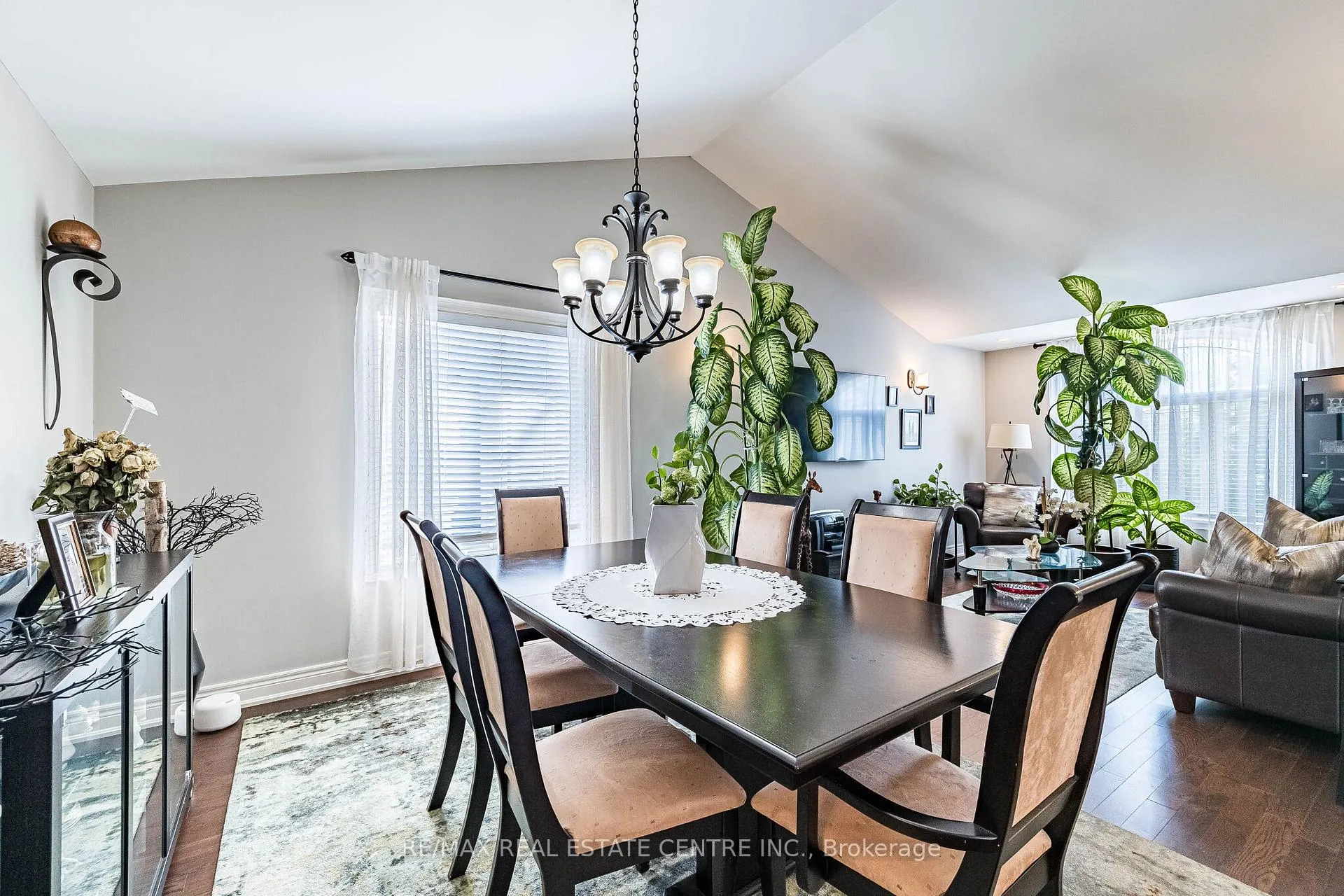 Photo 20 of 8493 Glavcic Drive, Niagara Falls, Forestview — HOMEH