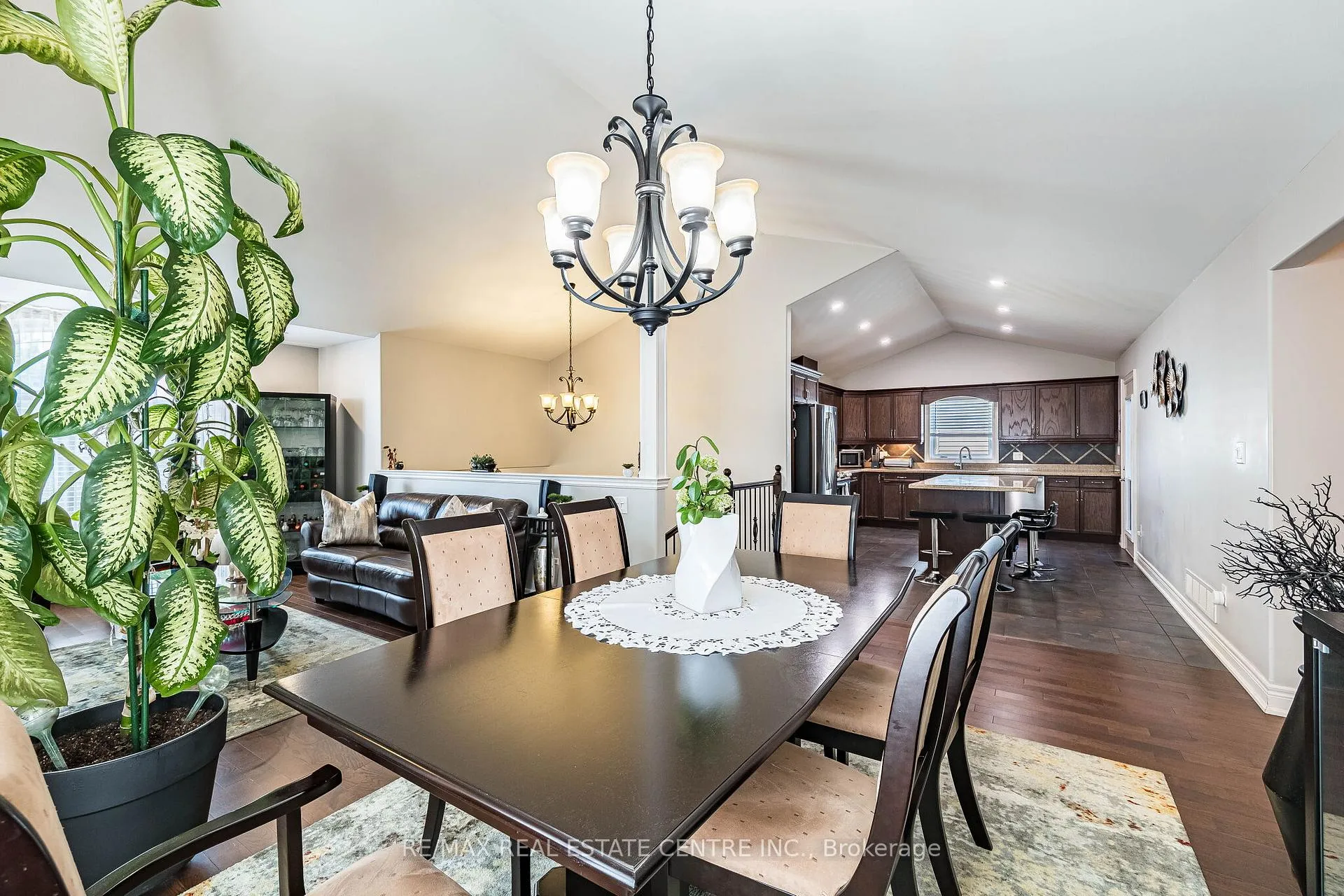 Photo 21 of 8493 Glavcic Drive, Niagara Falls, Forestview — HOMEH