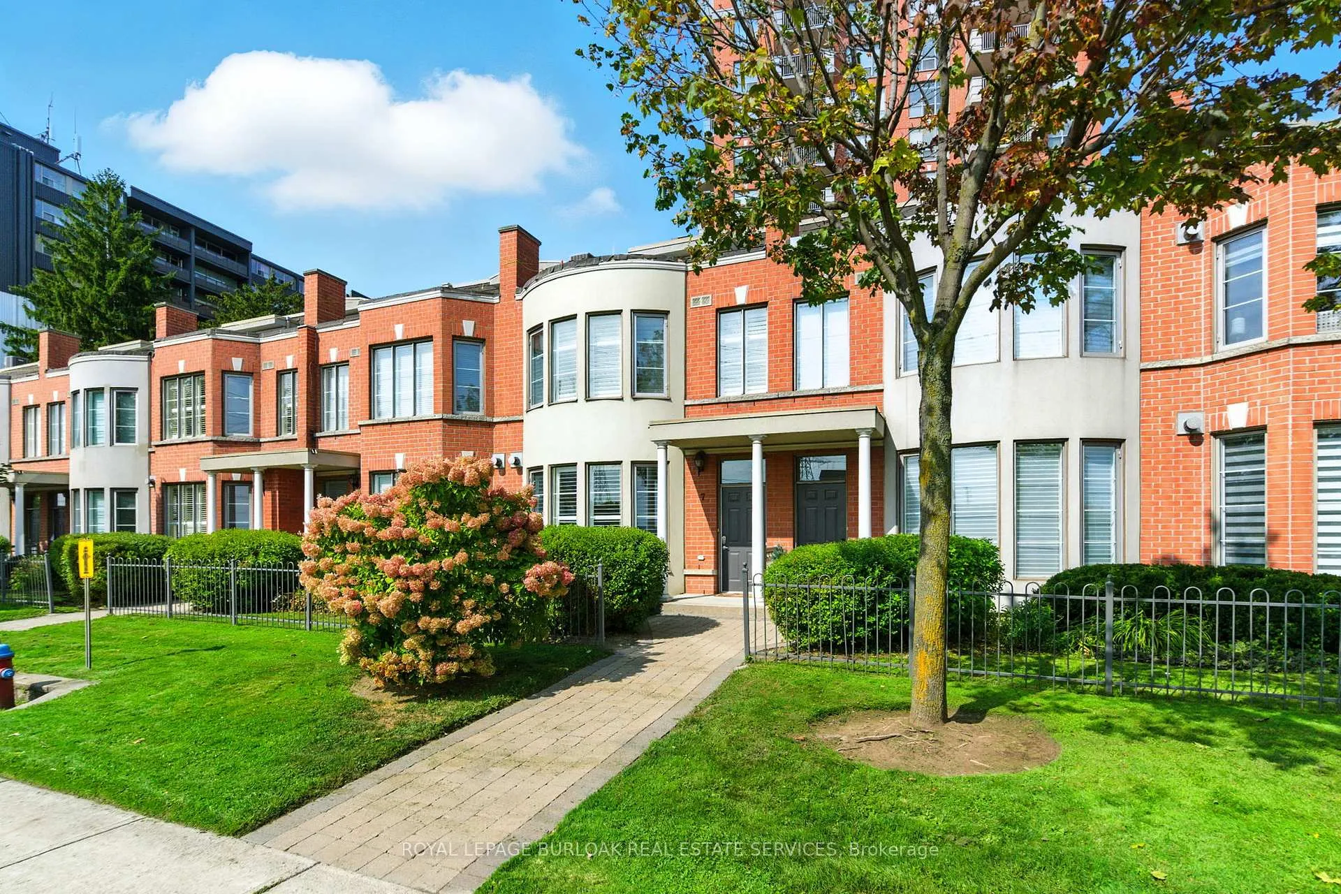Photo 1 of Unit 7, 442 Maple Avenue, Burlington, Brant — HOMEH