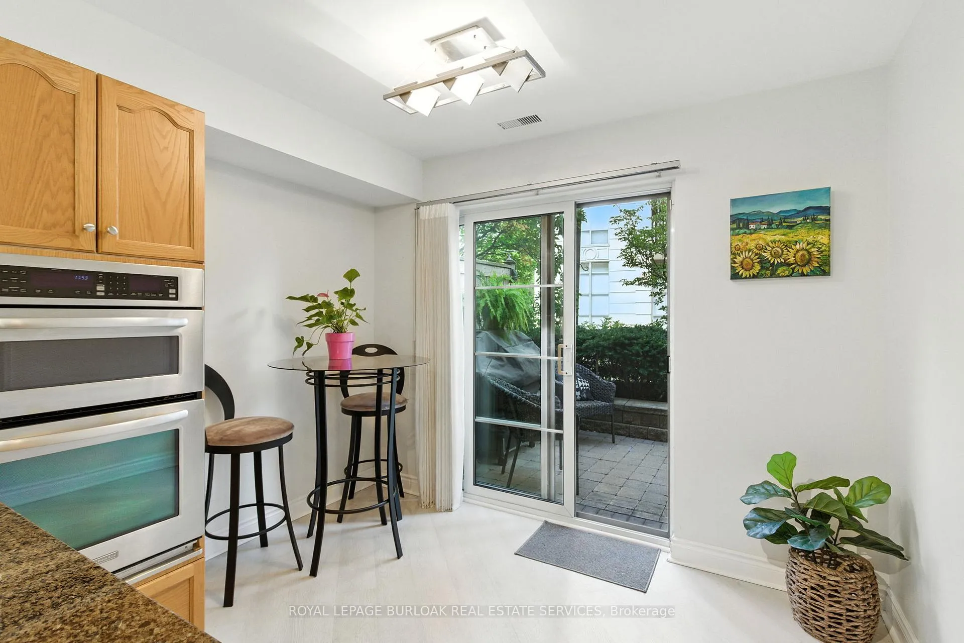 Photo 13 of Unit 7, 442 Maple Avenue, Burlington, Brant — HOMEH