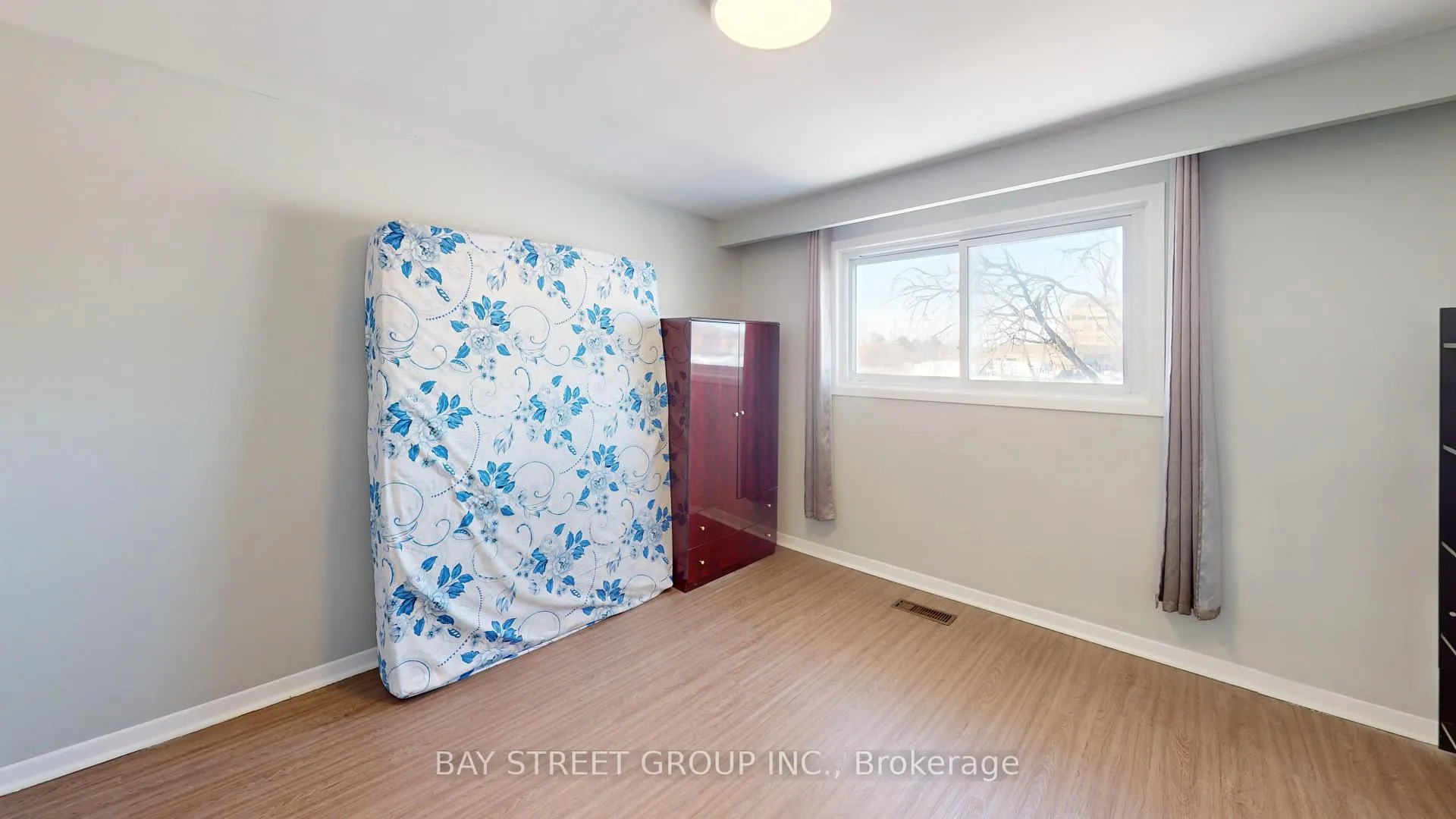Photo 6 of 42 Iangrove Terrace, Scarborough, L'Amoreaux — HOMEH