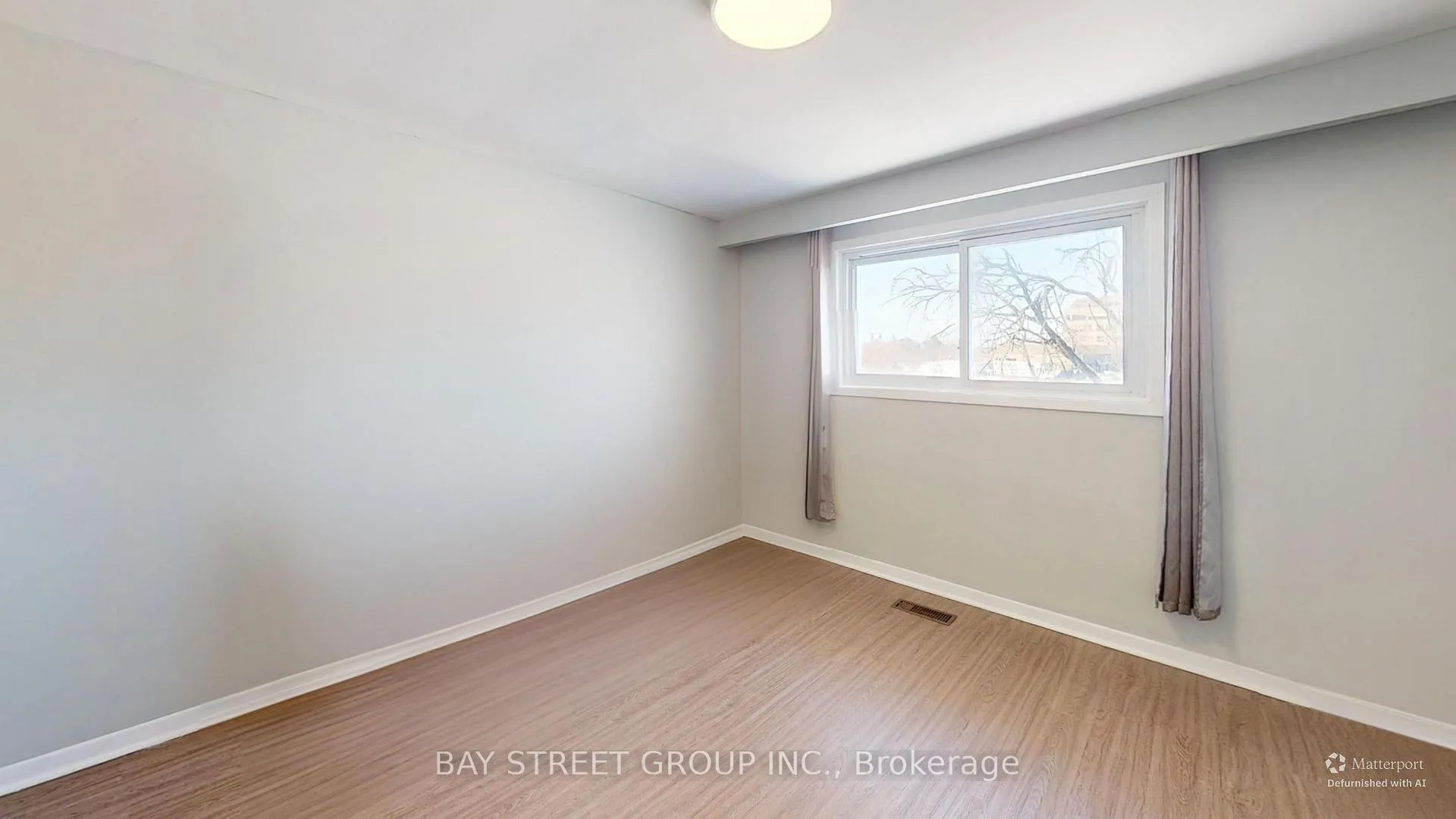 Photo 14 of 42 Iangrove Terrace, Scarborough, L'Amoreaux — HOMEH