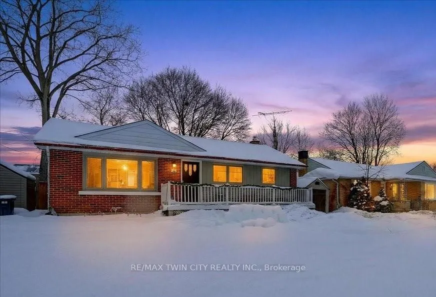 Photo 2 of 83 Elgin Crescent, Waterloo, Downtown Waterloo — HOMEH