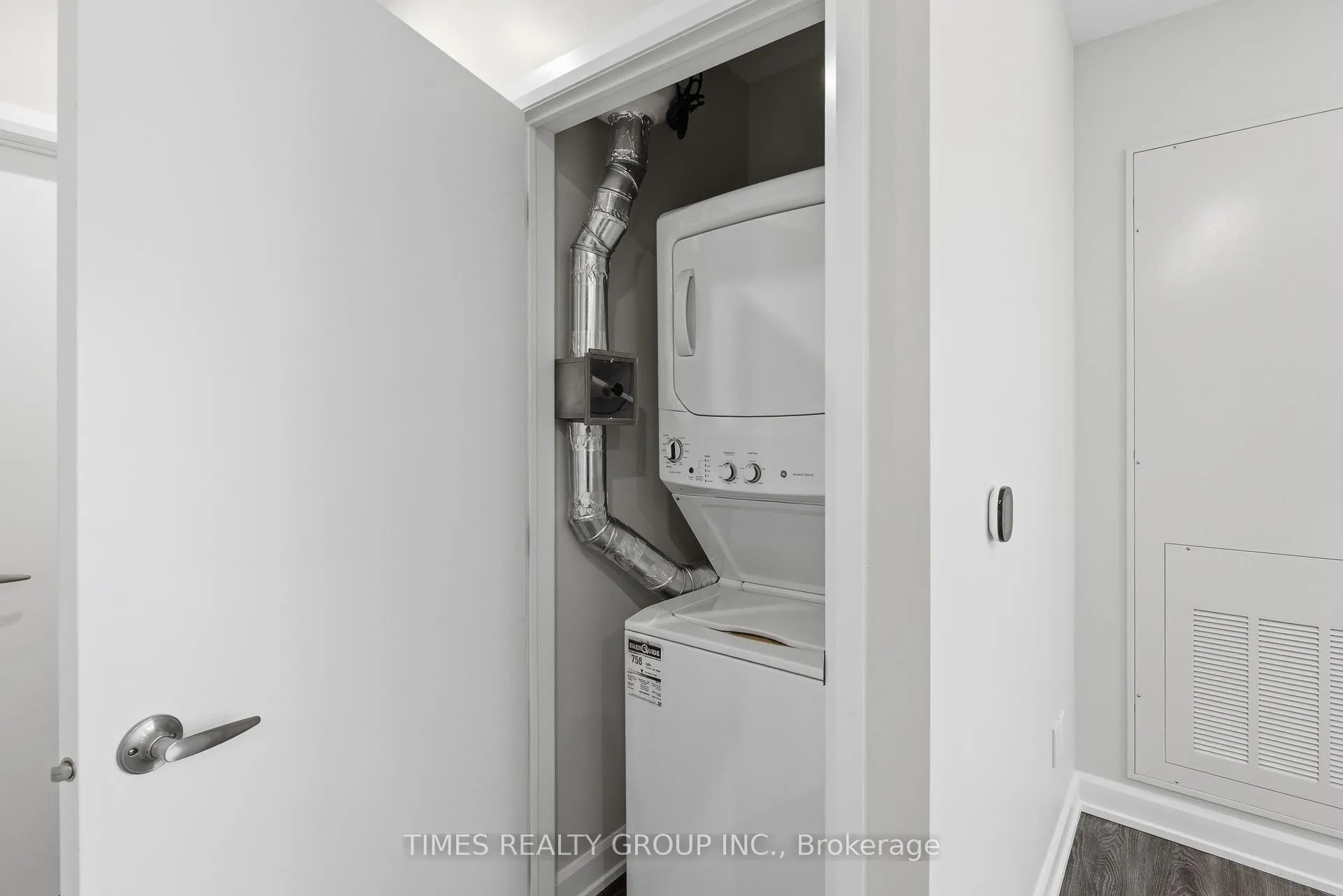 Photo 8 of Unit 202, 369 Hunter Street W, Peterborough, Town Ward 3 — HOMEH