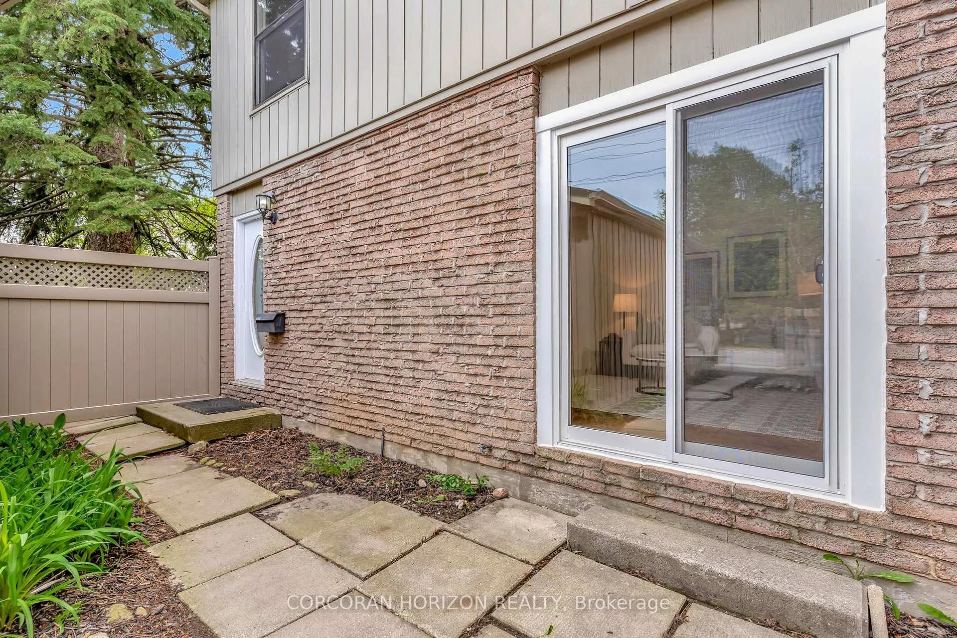 Photo 5 of 175 Janefield Avenue, Guelph, Dovercliffe Park/Old University — HOMEH