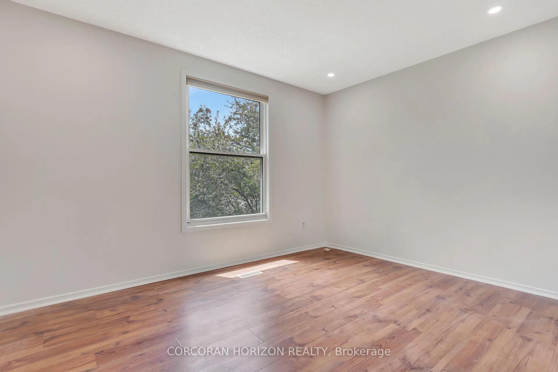 Photo 31 of 175 Janefield Avenue, Guelph, Dovercliffe Park/Old University — HOMEH
