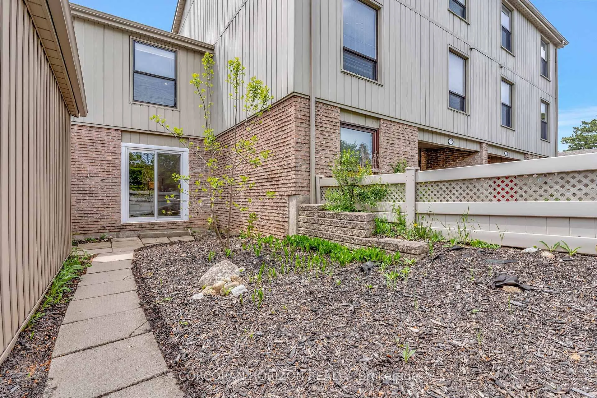 Photo 6 of 175 Janefield Avenue, Guelph, Dovercliffe Park/Old University — HOMEH