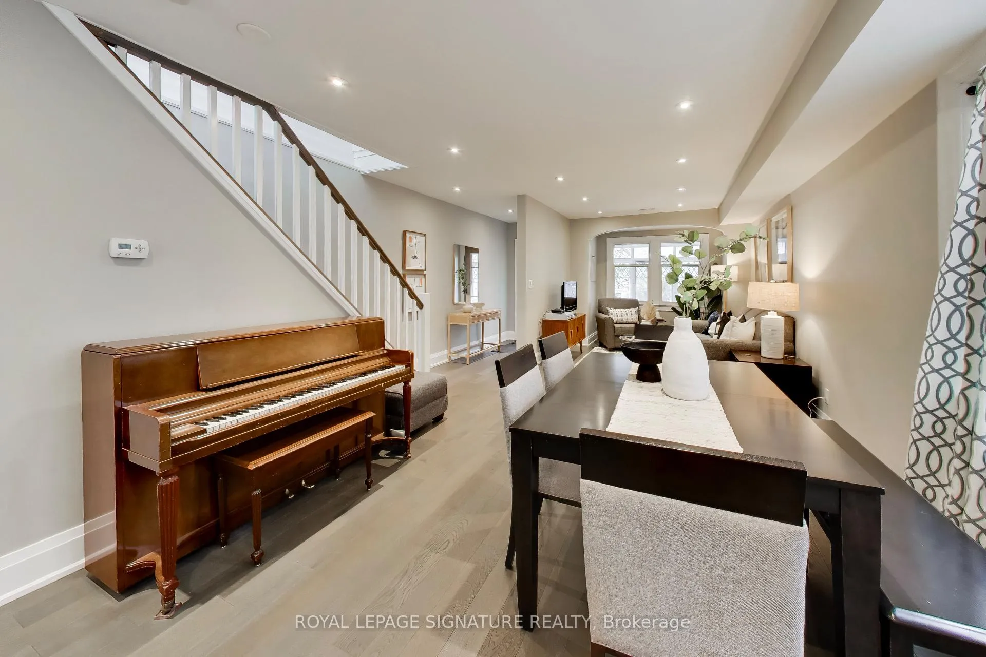 Photo 4 of 259 Torrens Avenue, Toronto, East York — HOMEH