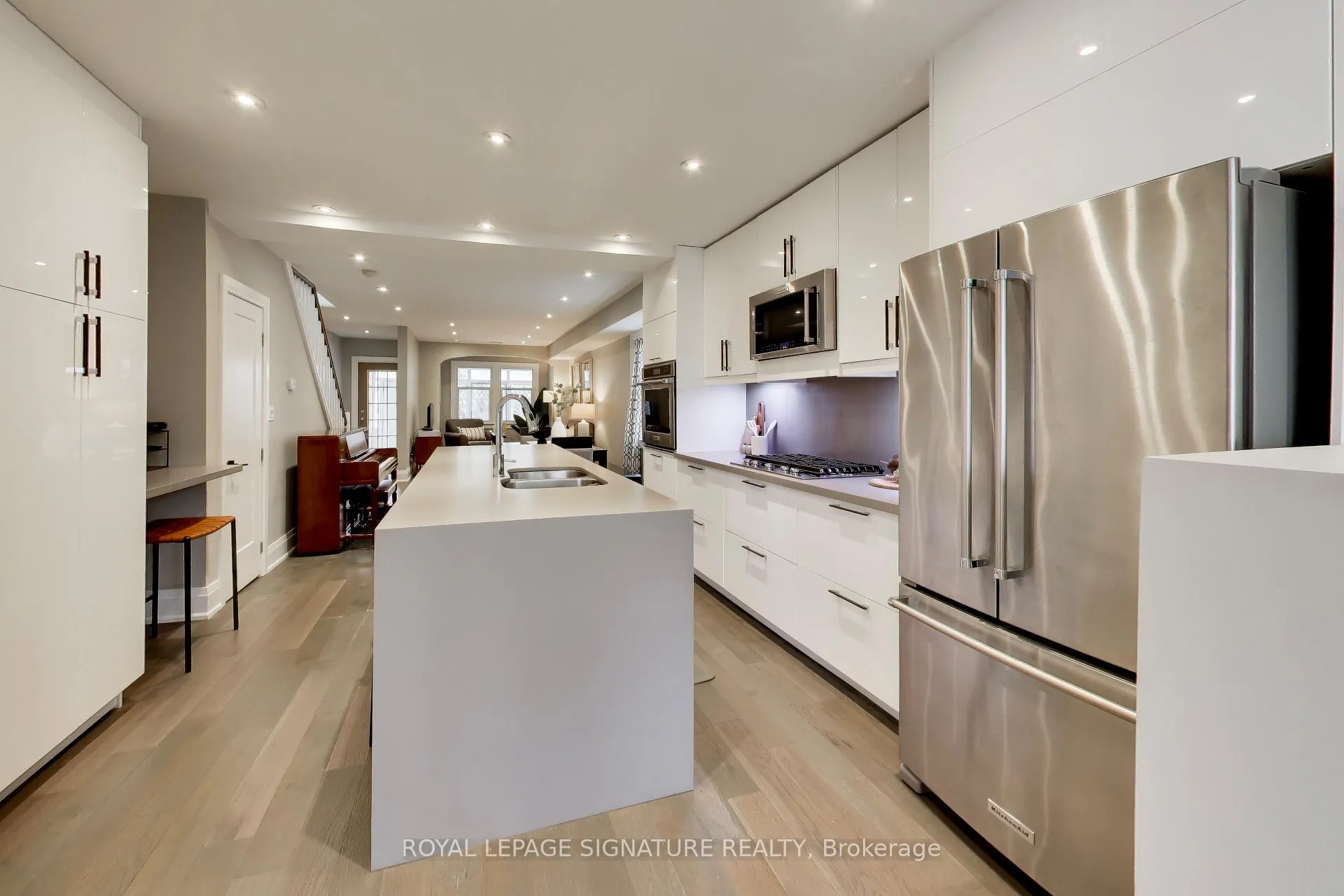 Photo 5 of 259 Torrens Avenue, Toronto, East York — HOMEH