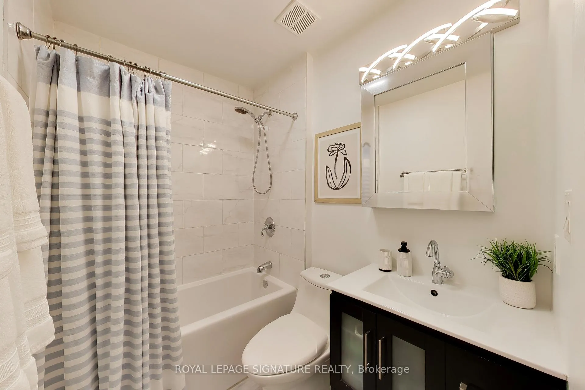 Photo 15 of 259 Torrens Avenue, Toronto, East York — HOMEH