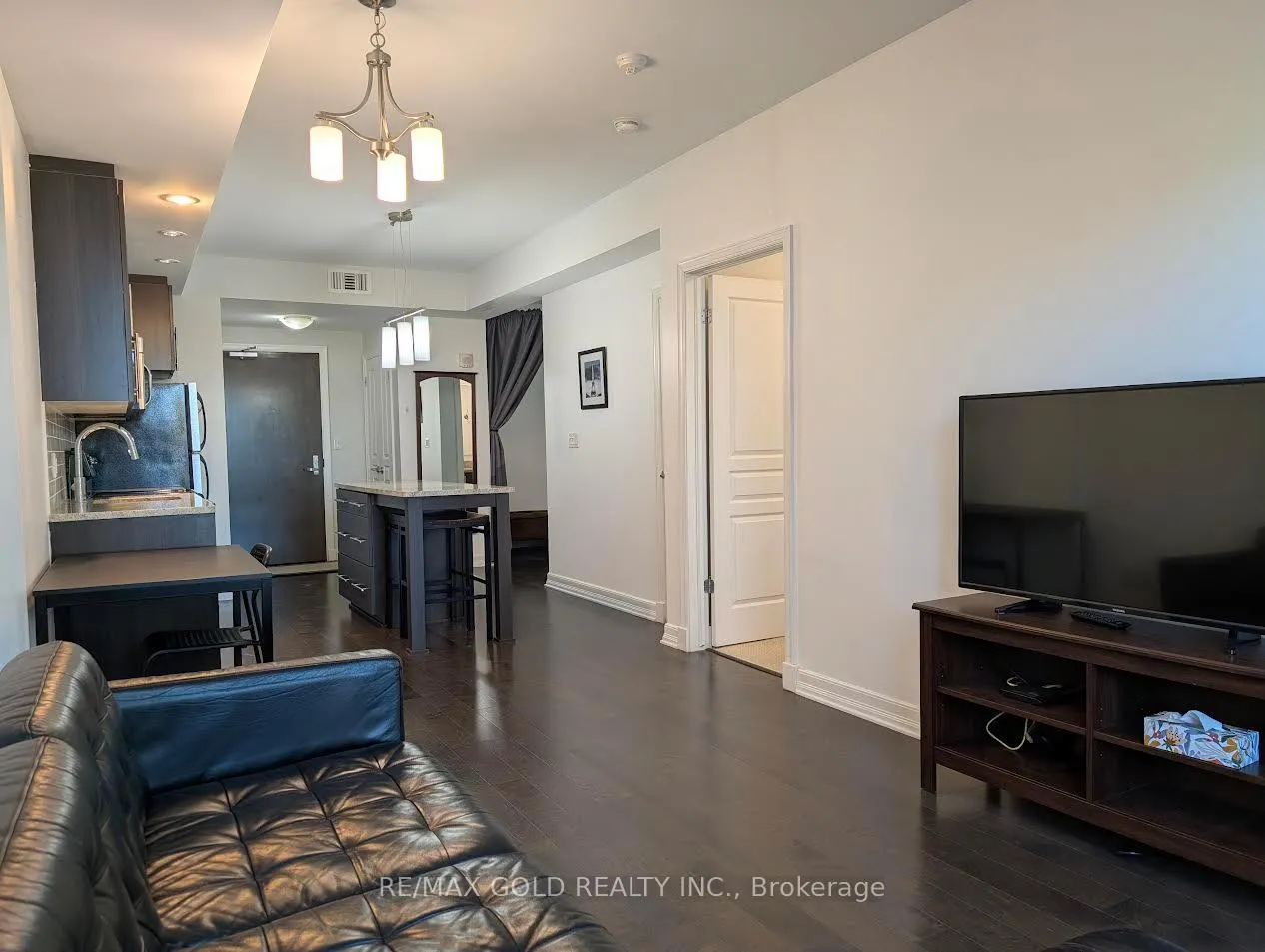 Photo 7 of Unit 407, 238 Besserer Street, Ottawa, Sandy Hill — HOMEH