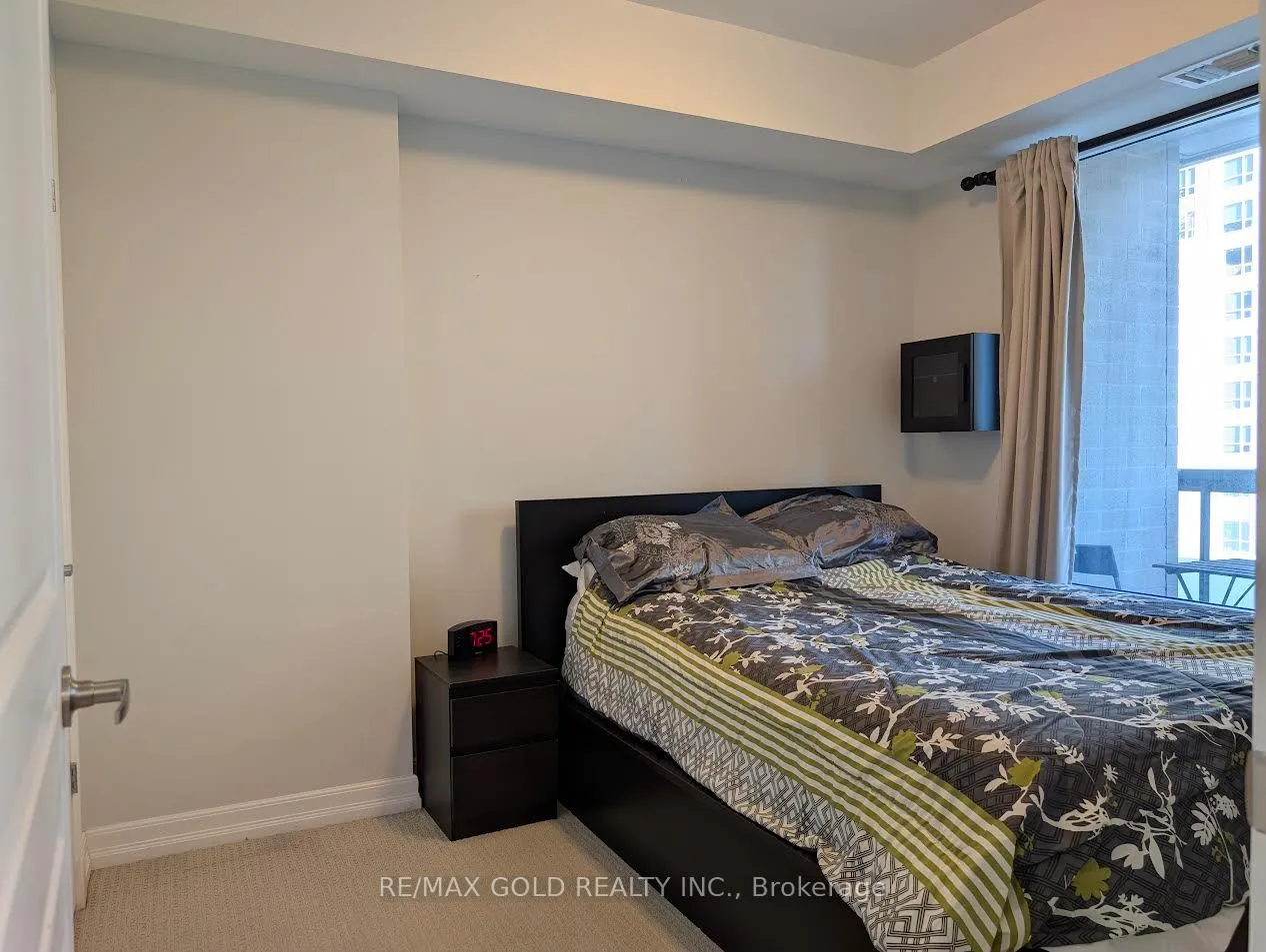 Photo 9 of Unit 407, 238 Besserer Street, Ottawa, Sandy Hill — HOMEH
