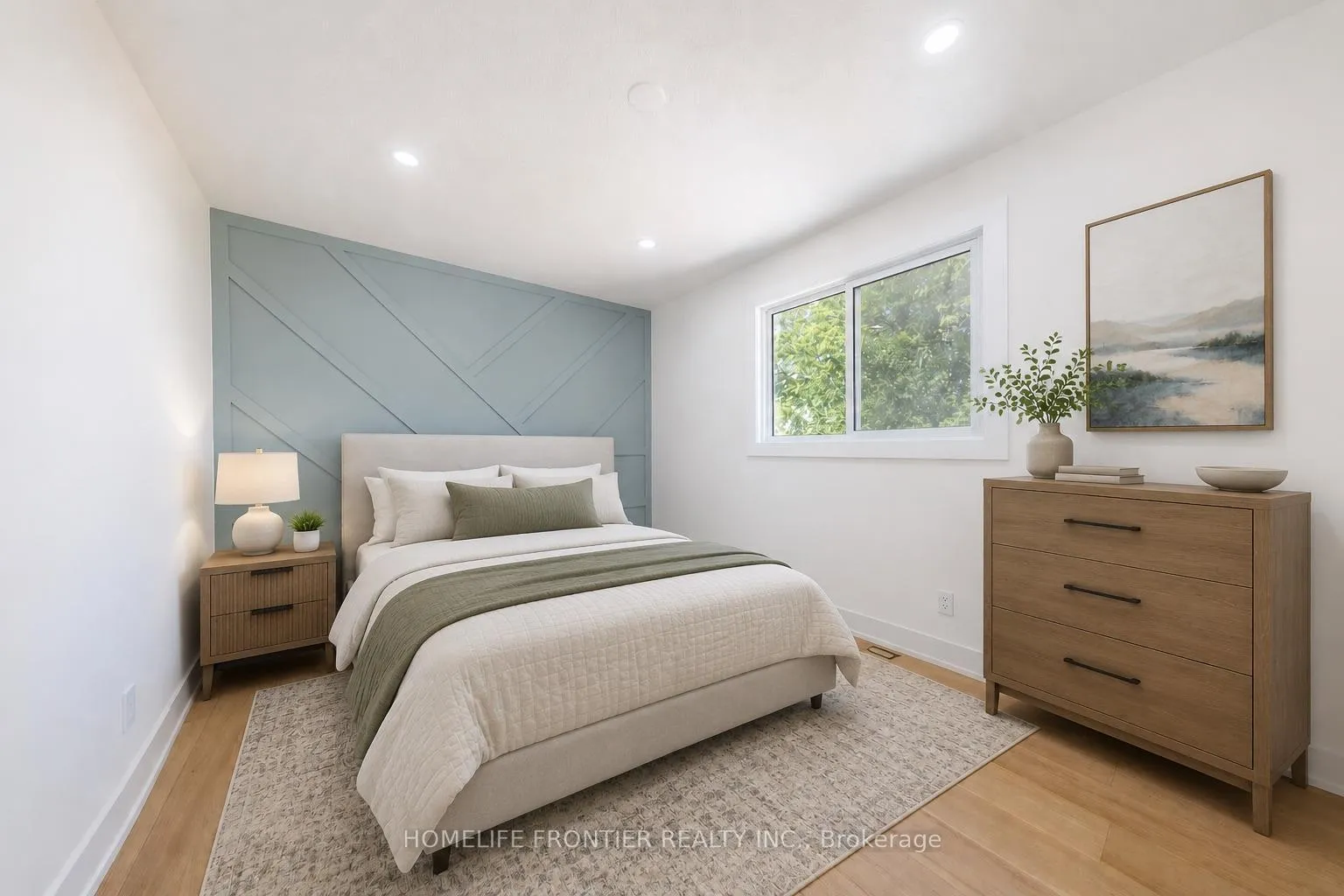 Photo 23 of 40 Rutledge Avenue, Newmarket, Huron Heights-Leslie Valley — HOMEH