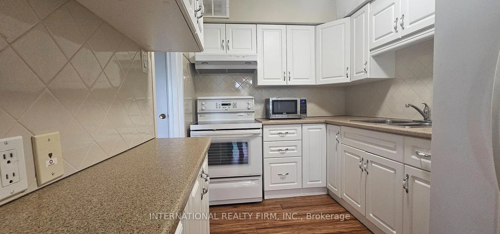 Photo 16 of Unit 401, 24 Midland Drive, Kitchener, Stanley Park — HOMEH