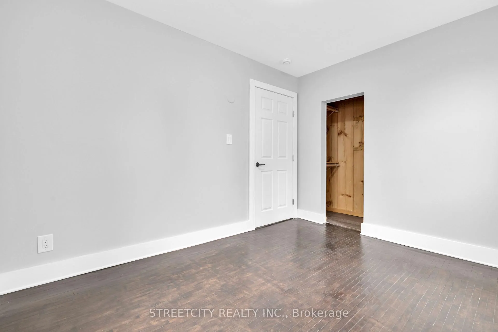 Photo 9 of 190 King Street, Southwest Middlesex, Glencoe — HOMEH