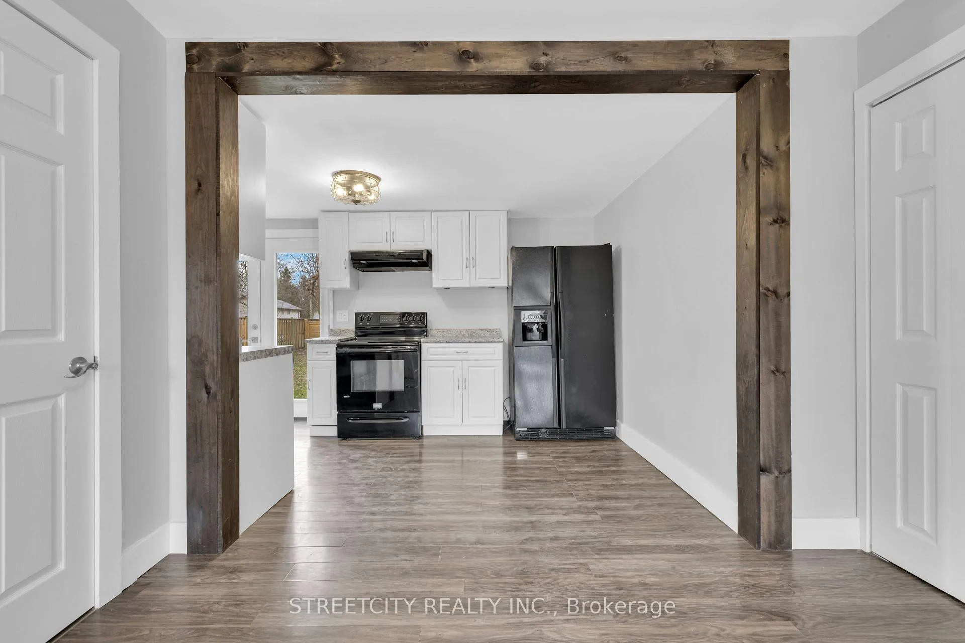 Photo 16 of 190 King Street, Southwest Middlesex, Glencoe — HOMEH