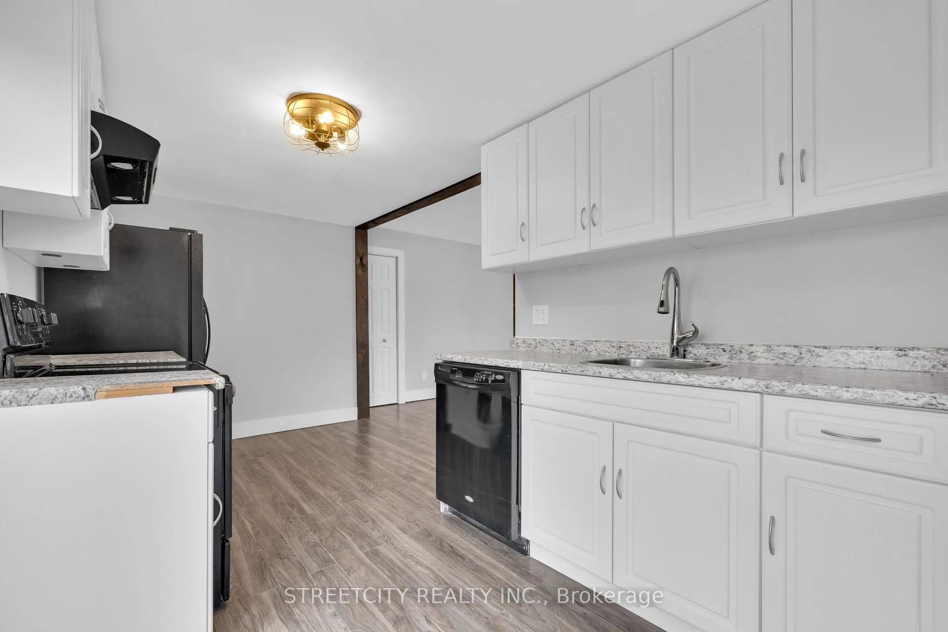 Photo 20 of 190 King Street, Southwest Middlesex, Glencoe — HOMEH