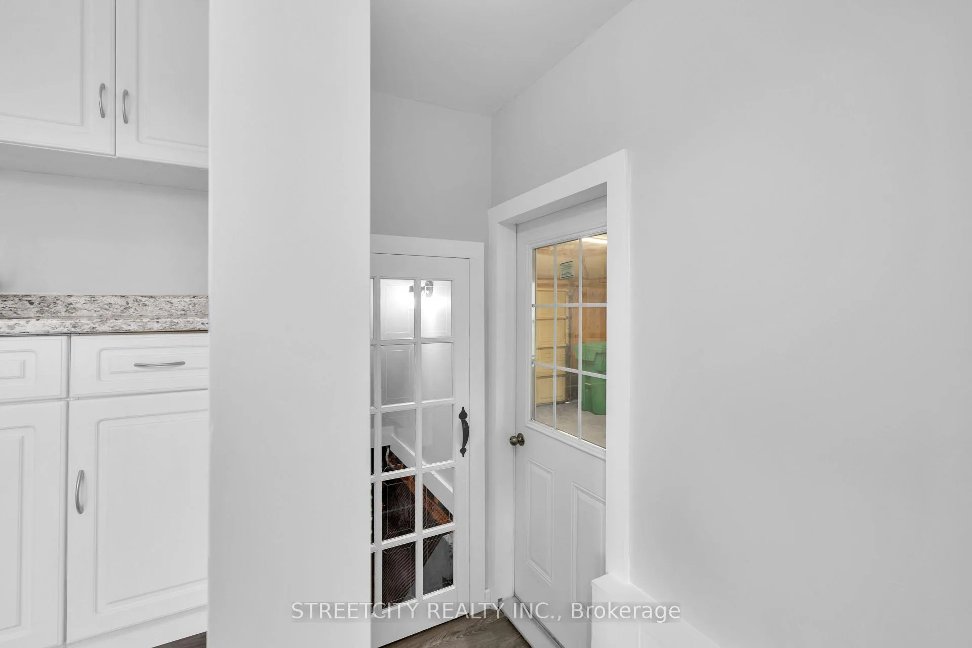 Photo 34 of 190 King Street, Southwest Middlesex, Glencoe — HOMEH