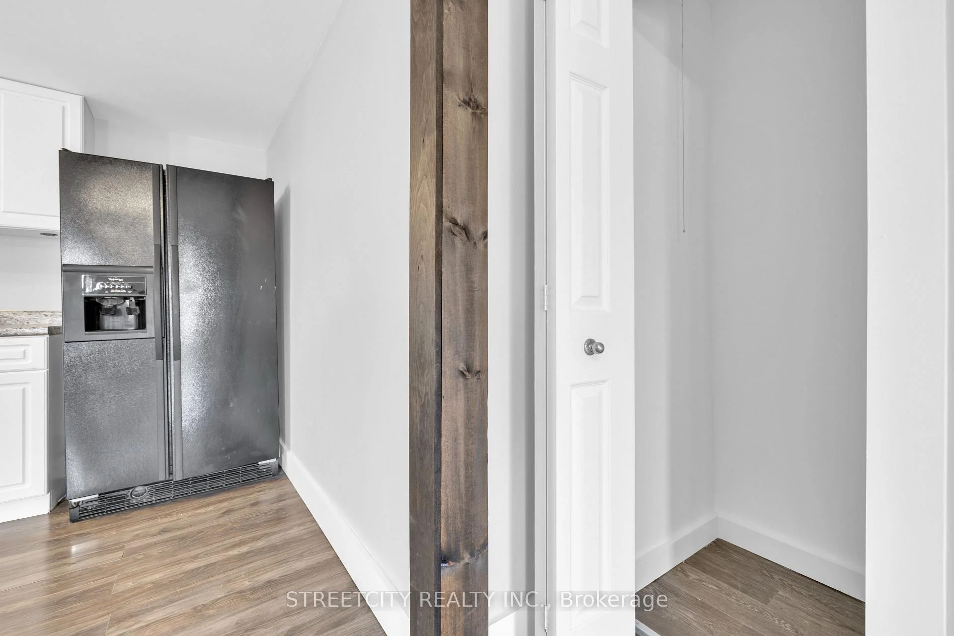 Photo 43 of 190 King Street, Southwest Middlesex, Glencoe — HOMEH