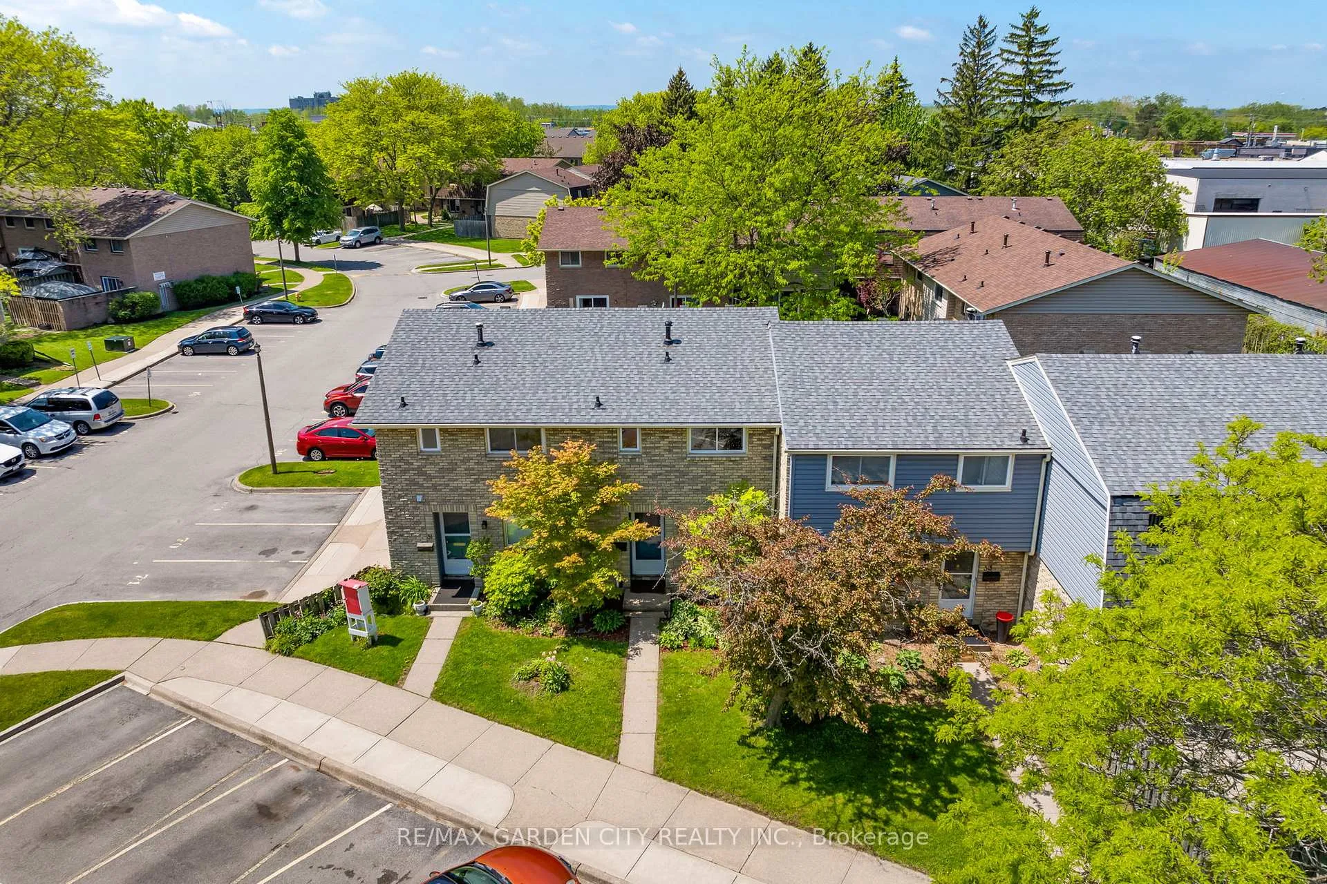 Photo 1 of Unit 32, 75 Ventura Drive, St. Catharines, Haig — HOMEH