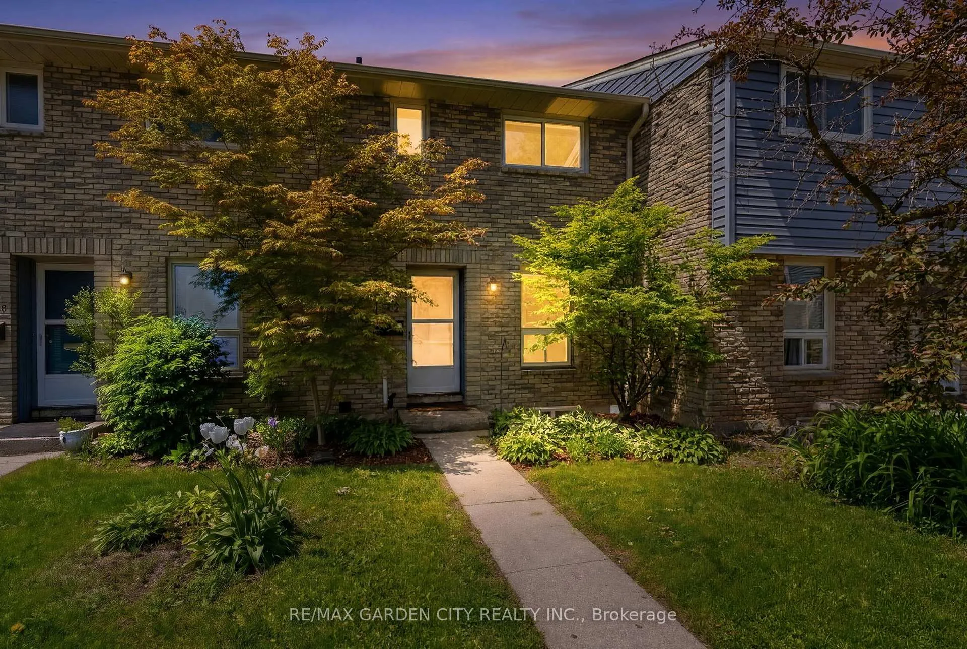 Photo 2 of Unit 32, 75 Ventura Drive, St. Catharines, Haig — HOMEH
