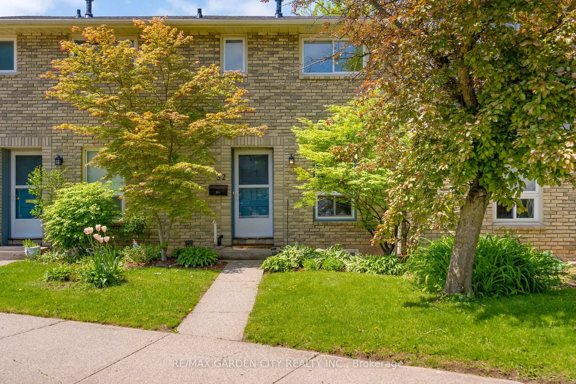 Photo 3 of Unit 32, 75 Ventura Drive, St. Catharines, Haig — HOMEH