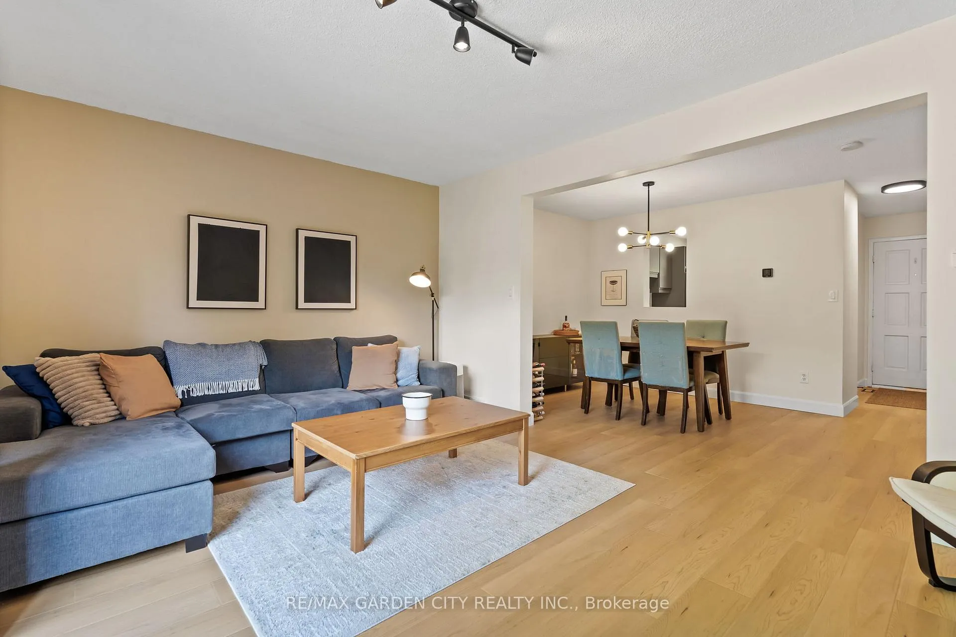 Photo 10 of Unit 32, 75 Ventura Drive, St. Catharines, Haig — HOMEH