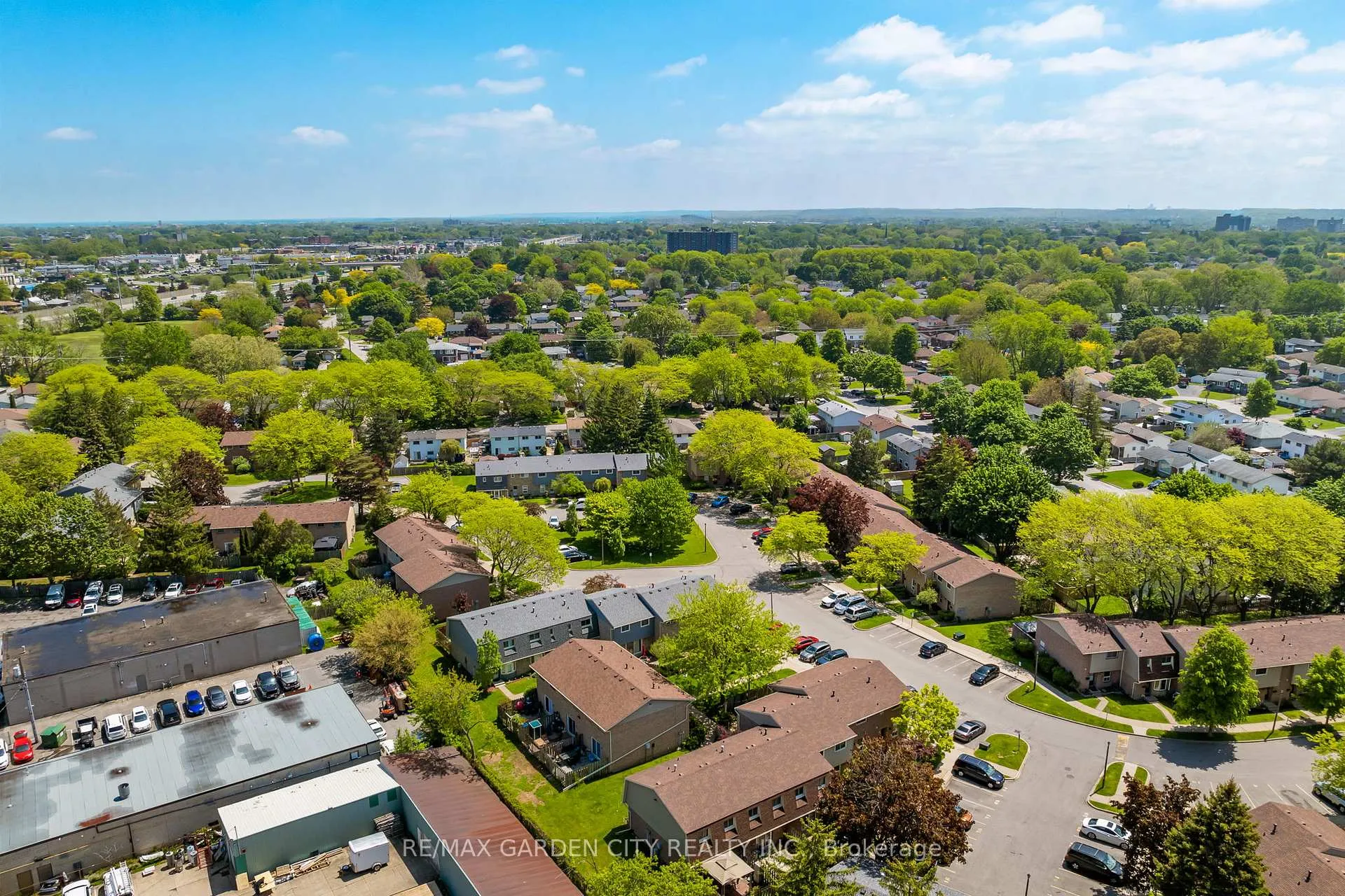 Photo 27 of Unit 32, 75 Ventura Drive, St. Catharines, Haig — HOMEH