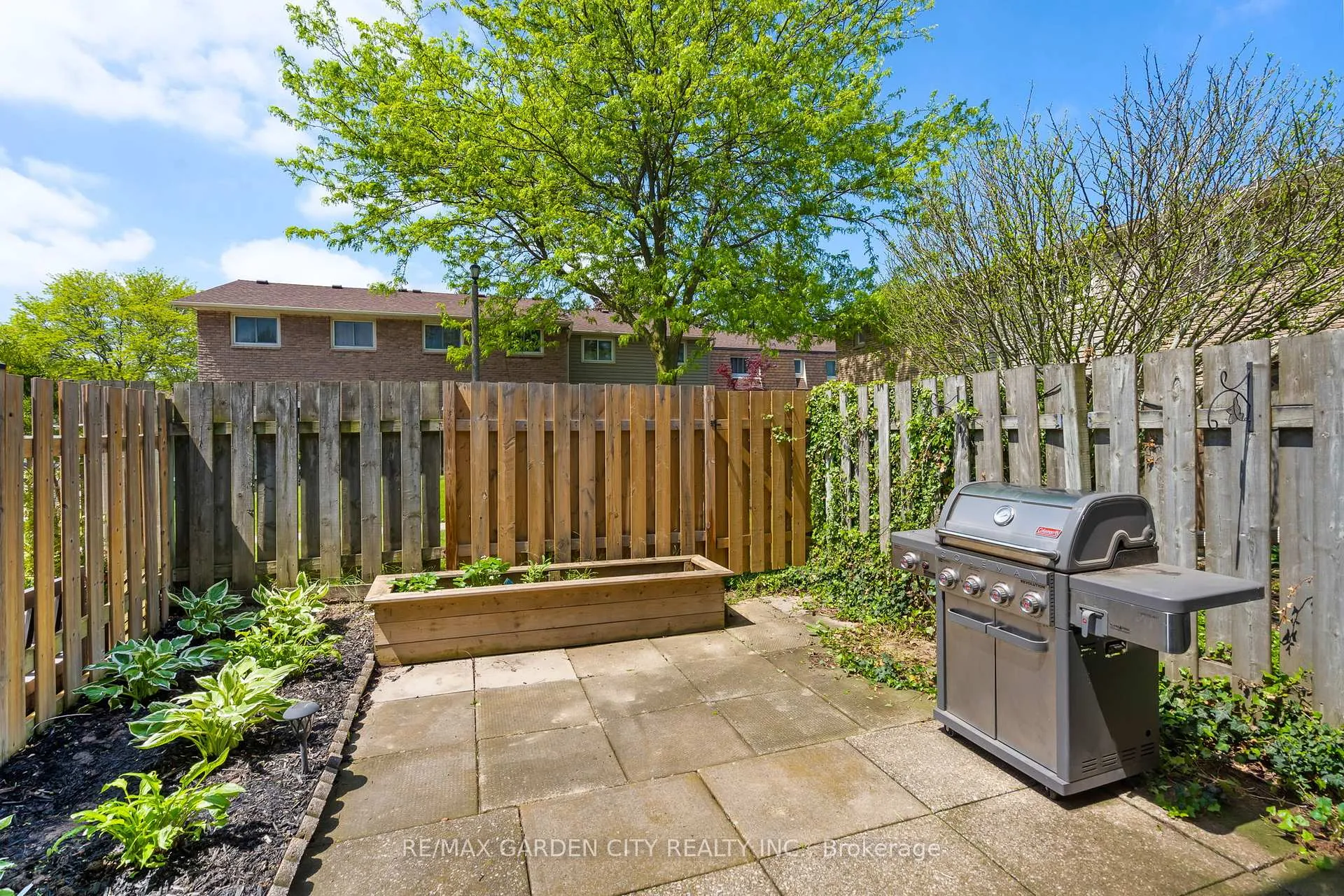 Photo 33 of Unit 32, 75 Ventura Drive, St. Catharines, Haig — HOMEH