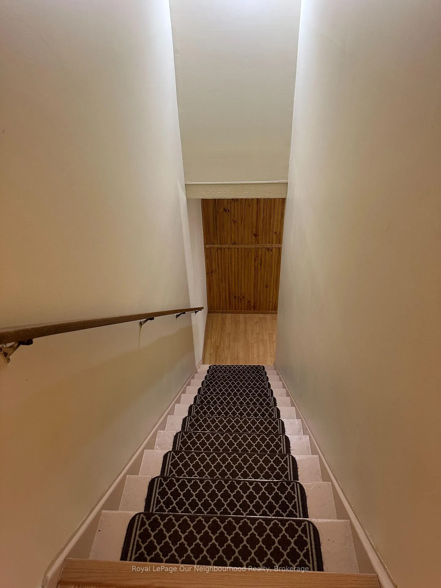 Photo 2 of Unit 39, 43 Taunton Road E, Oshawa, Centennial — HOMEH