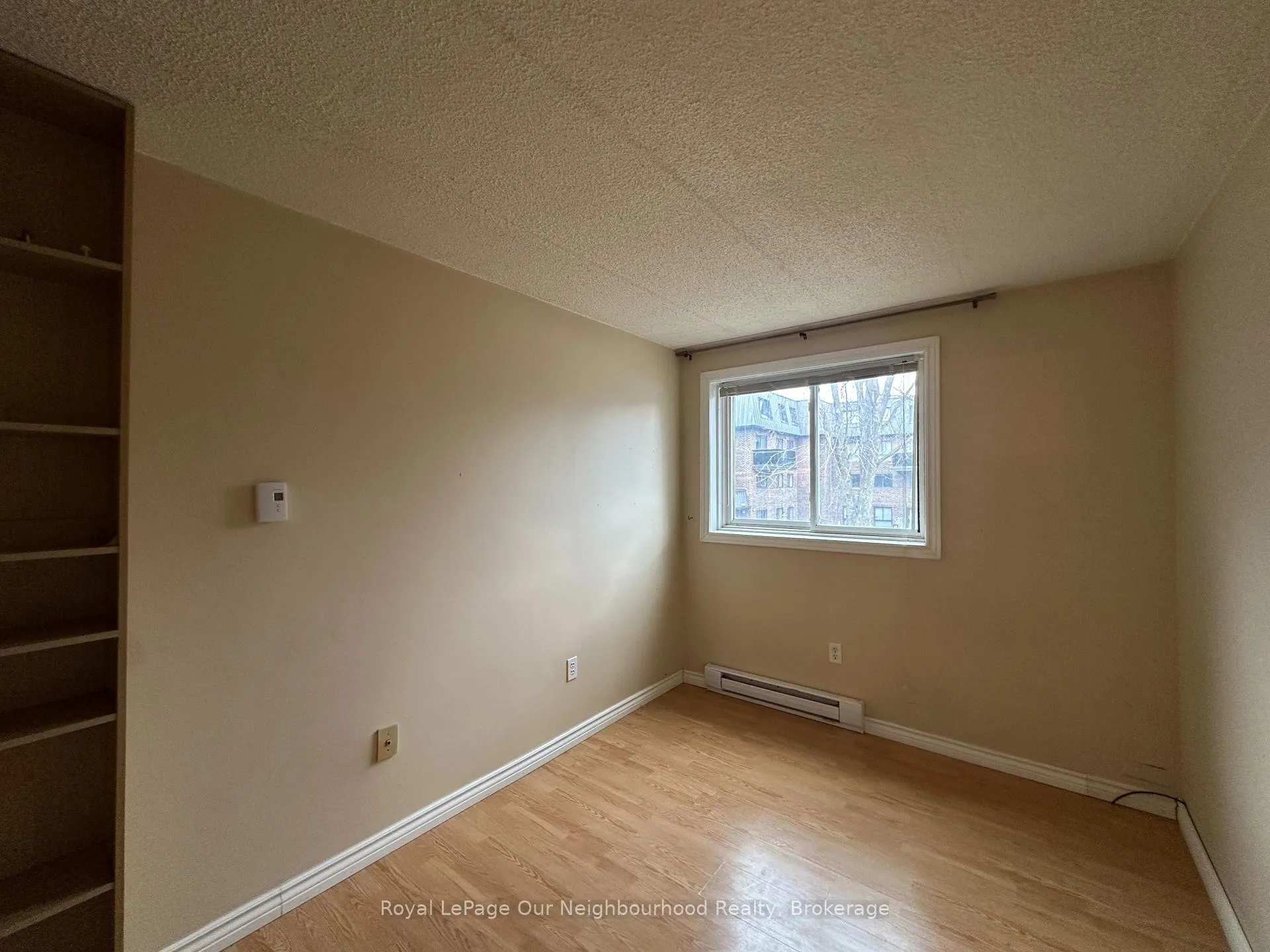 Photo 3 of Unit 39, 43 Taunton Road E, Oshawa, Centennial — HOMEH