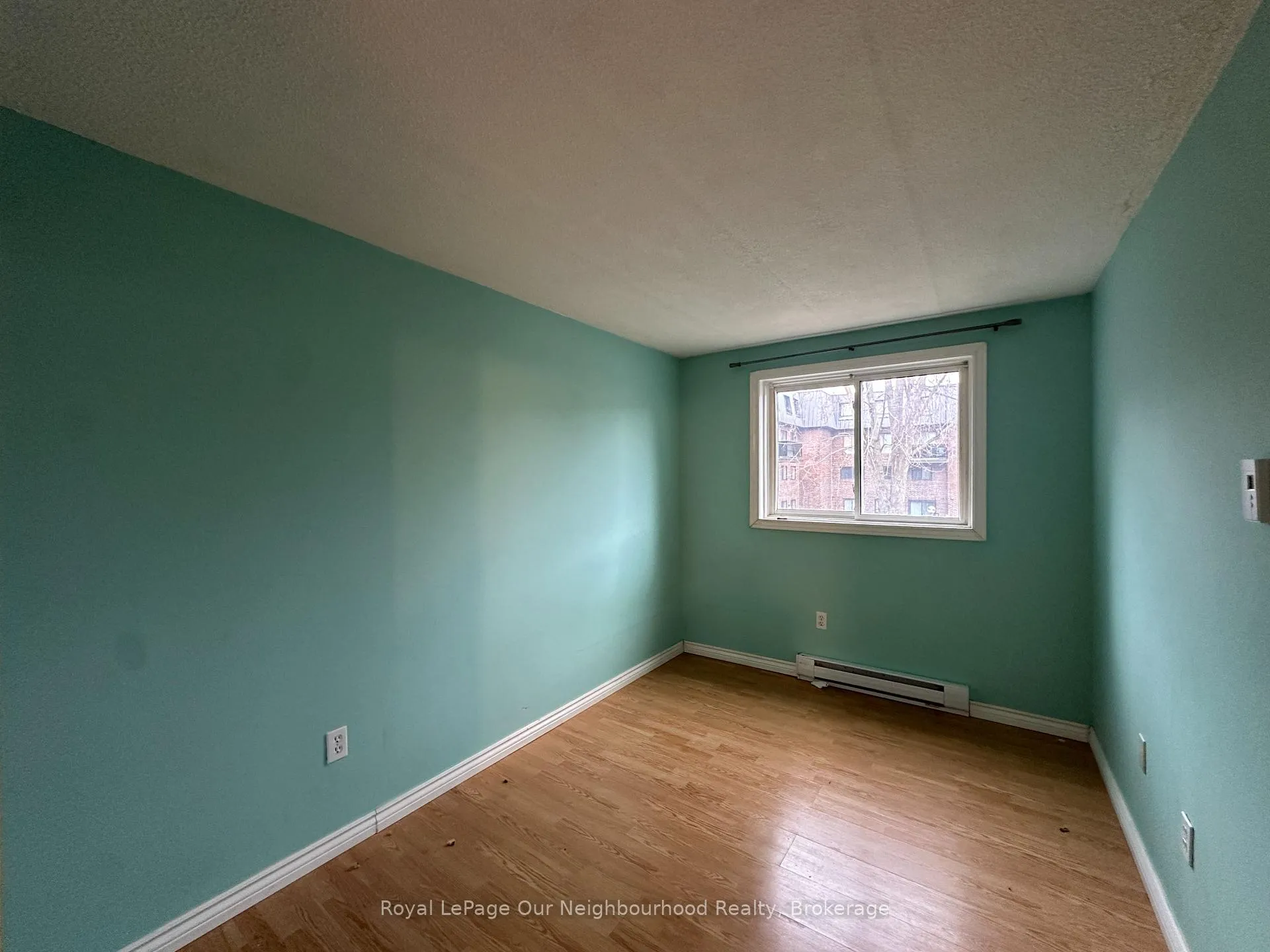 Photo 6 of Unit 39, 43 Taunton Road E, Oshawa, Centennial — HOMEH