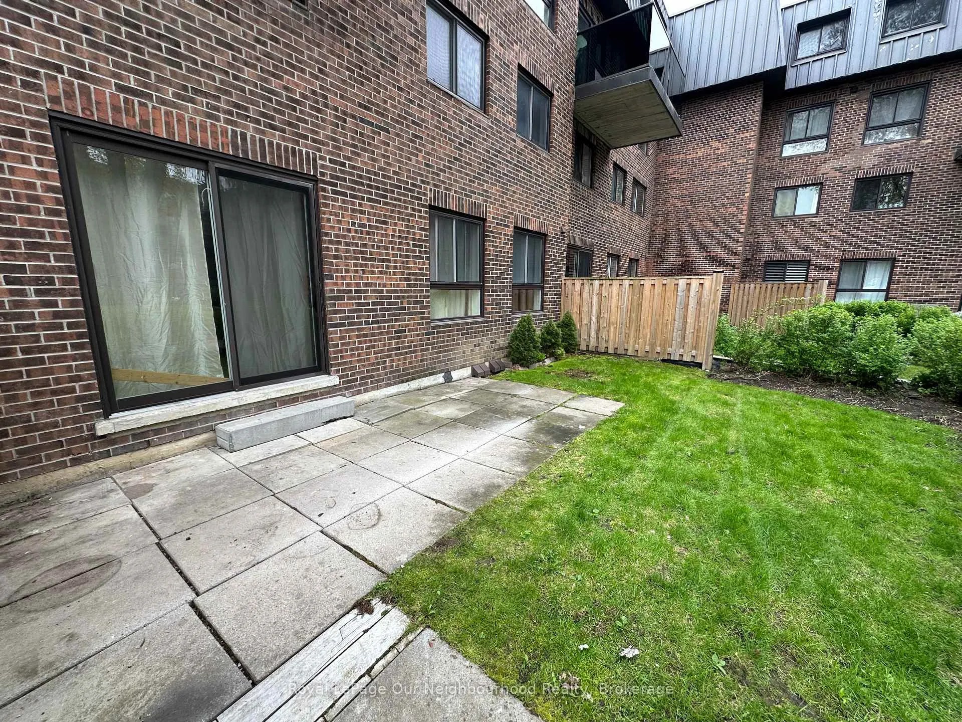 Photo 26 of Unit 39, 43 Taunton Road E, Oshawa, Centennial — HOMEH