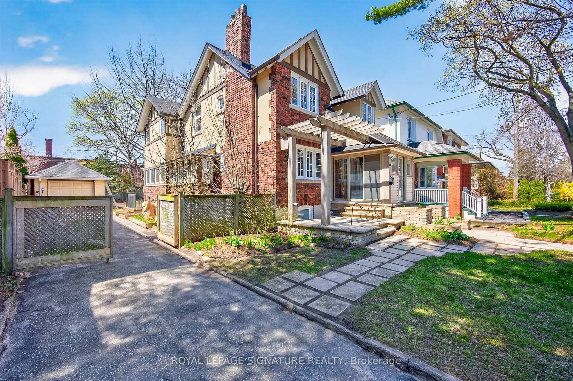 Photo 1 of 426 Armadale Avenue, Toronto, Runnymede-Bloor West Village — HOMEH
