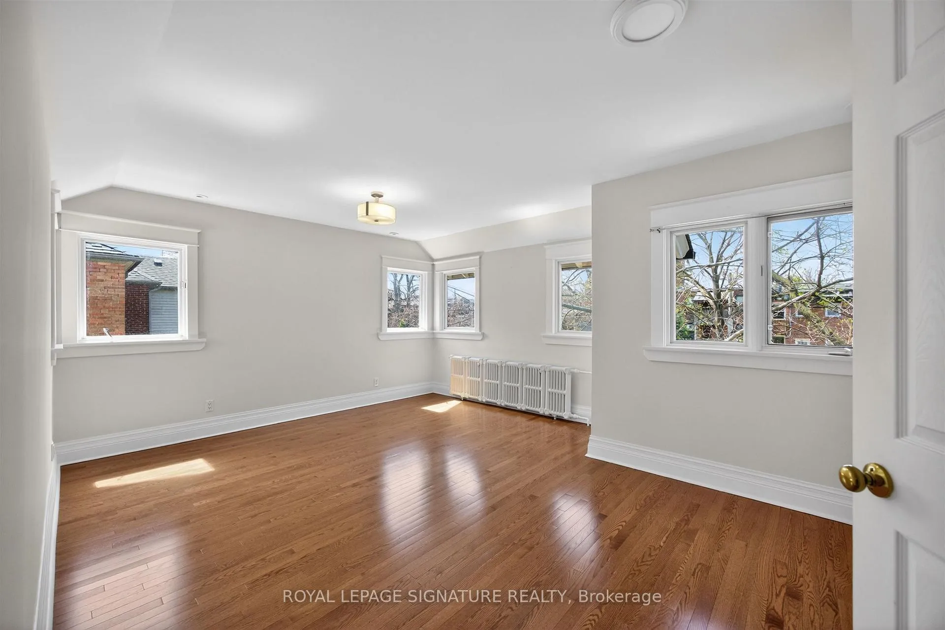 Photo 23 of 426 Armadale Avenue, Toronto, Runnymede-Bloor West Village — HOMEH