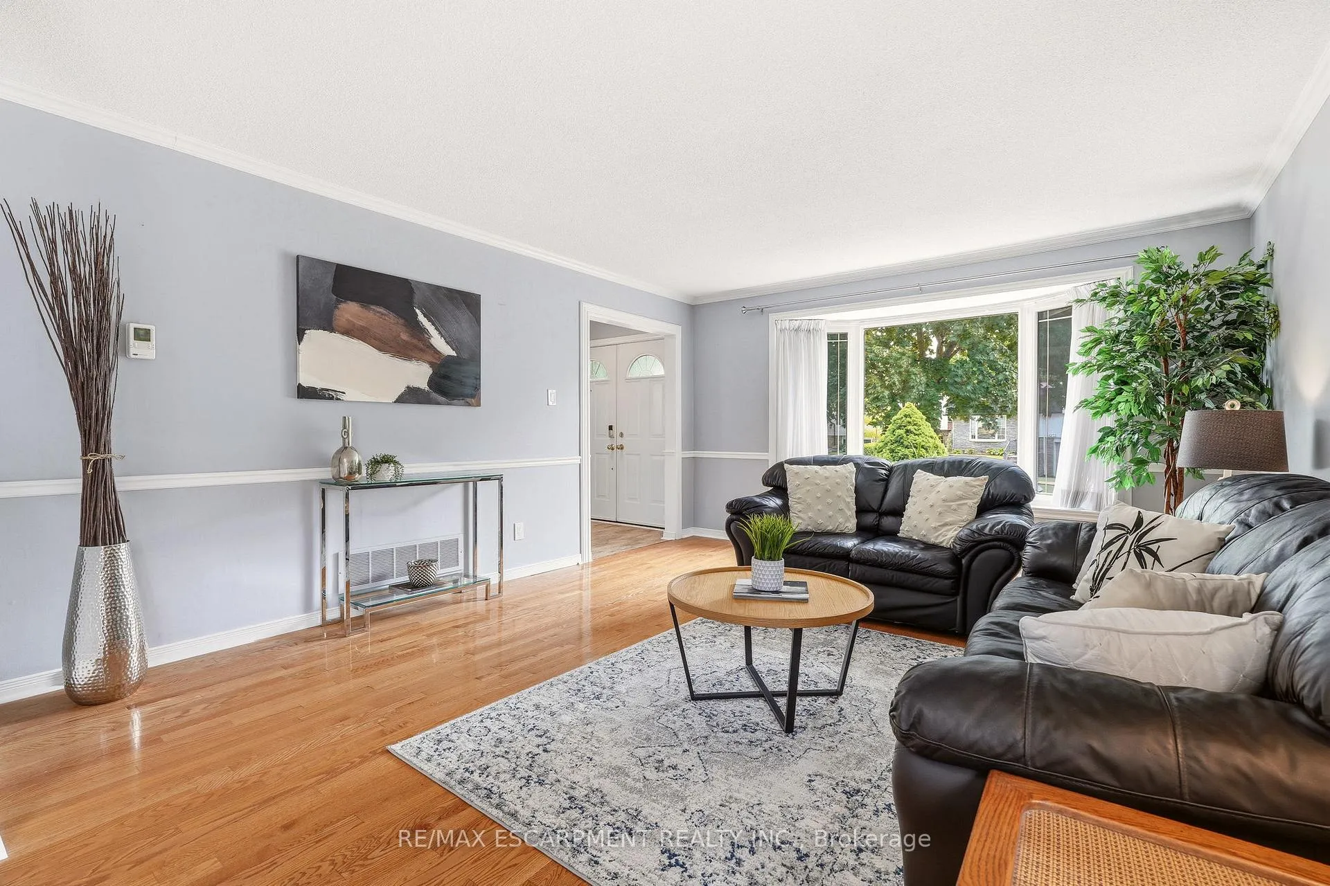 Photo 6 of 4277 Longmoor Drive, Burlington, Shoreacres — HOMEH