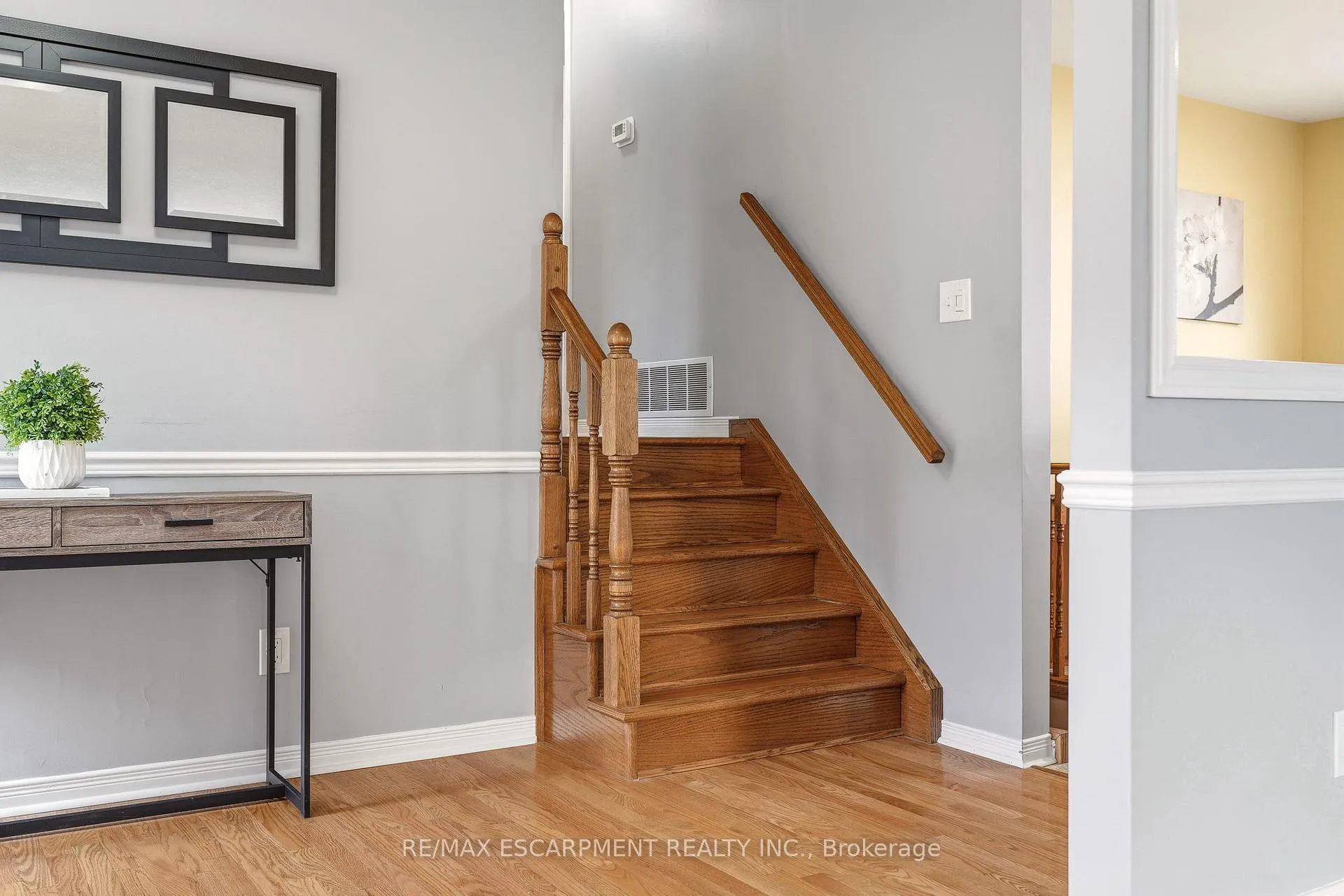 Photo 13 of 4277 Longmoor Drive, Burlington, Shoreacres — HOMEH