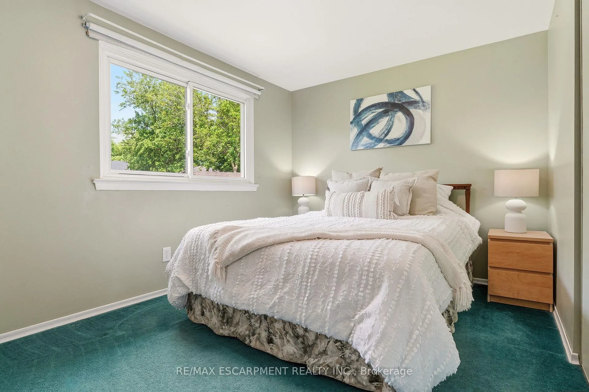 Photo 24 of 4277 Longmoor Drive, Burlington, Shoreacres — HOMEH