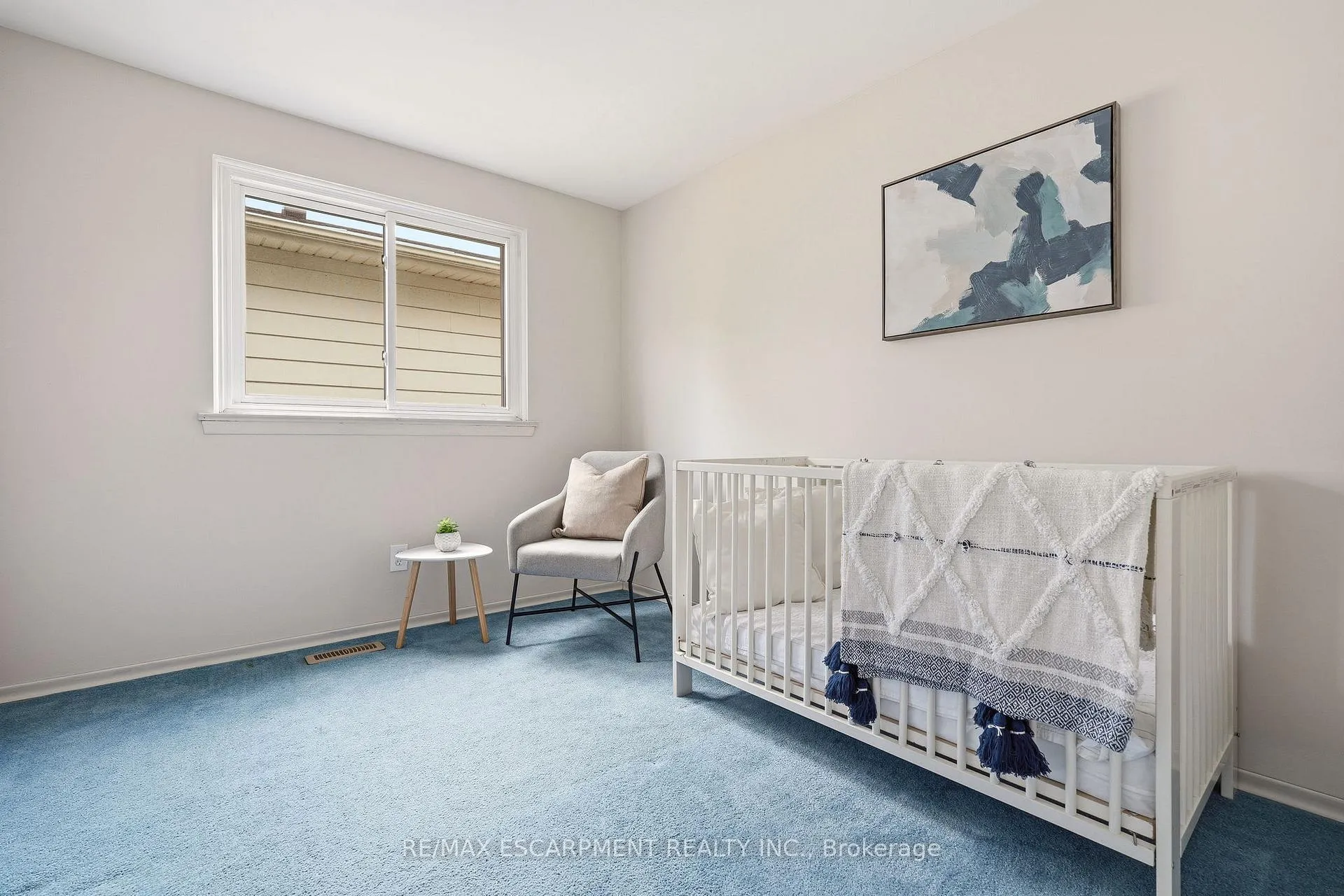 Photo 25 of 4277 Longmoor Drive, Burlington, Shoreacres — HOMEH
