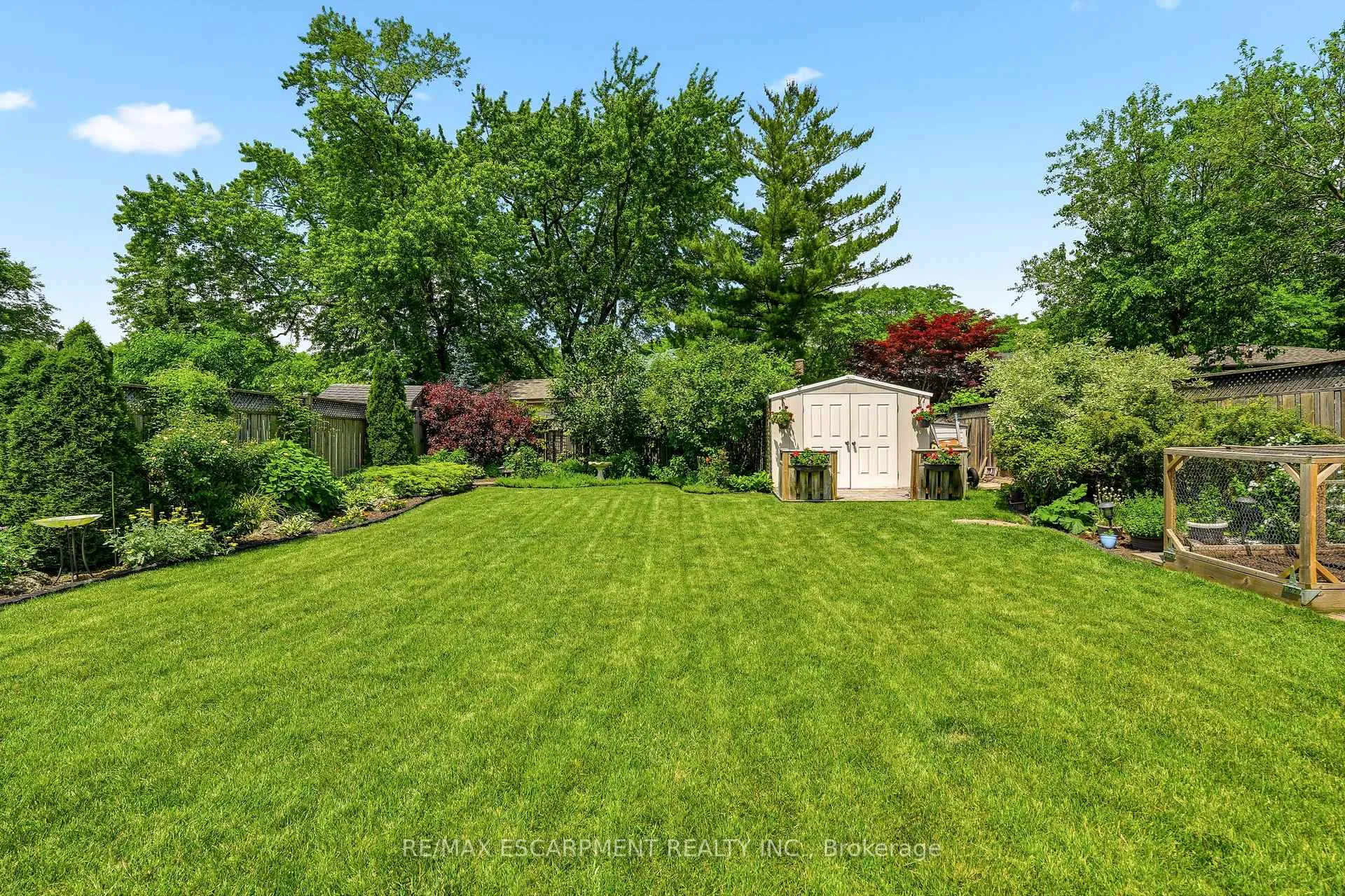 Photo 32 of 4277 Longmoor Drive, Burlington, Shoreacres — HOMEH
