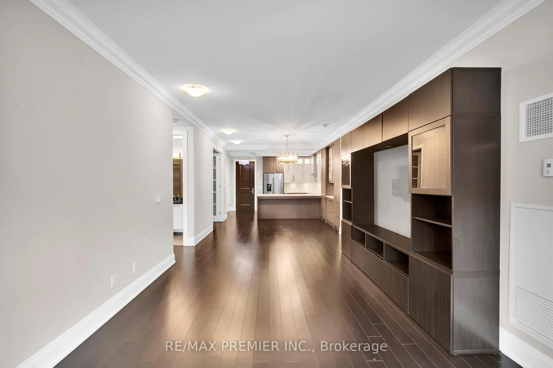 Photo 12 of Unit 402, 9909 Pine Valley Drive, Vaughan, Vellore Village — HOMEH