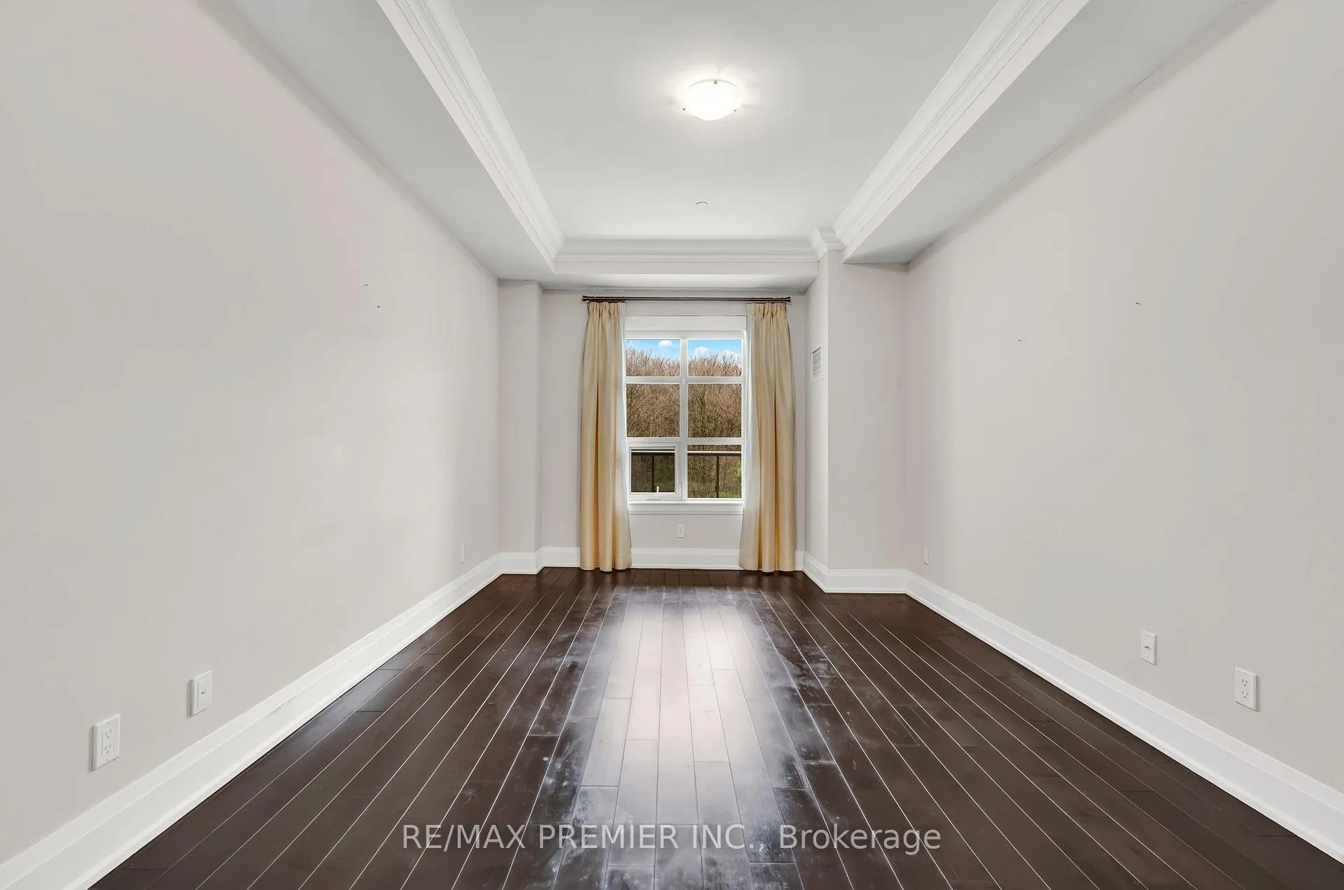 Photo 21 of Unit 402, 9909 Pine Valley Drive, Vaughan, Vellore Village — HOMEH