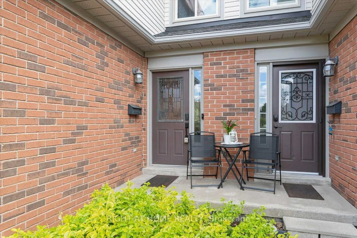Photo 2 of Unit 22, 2960 Headon Forest Drive, Burlington, Headon — HOMEH
