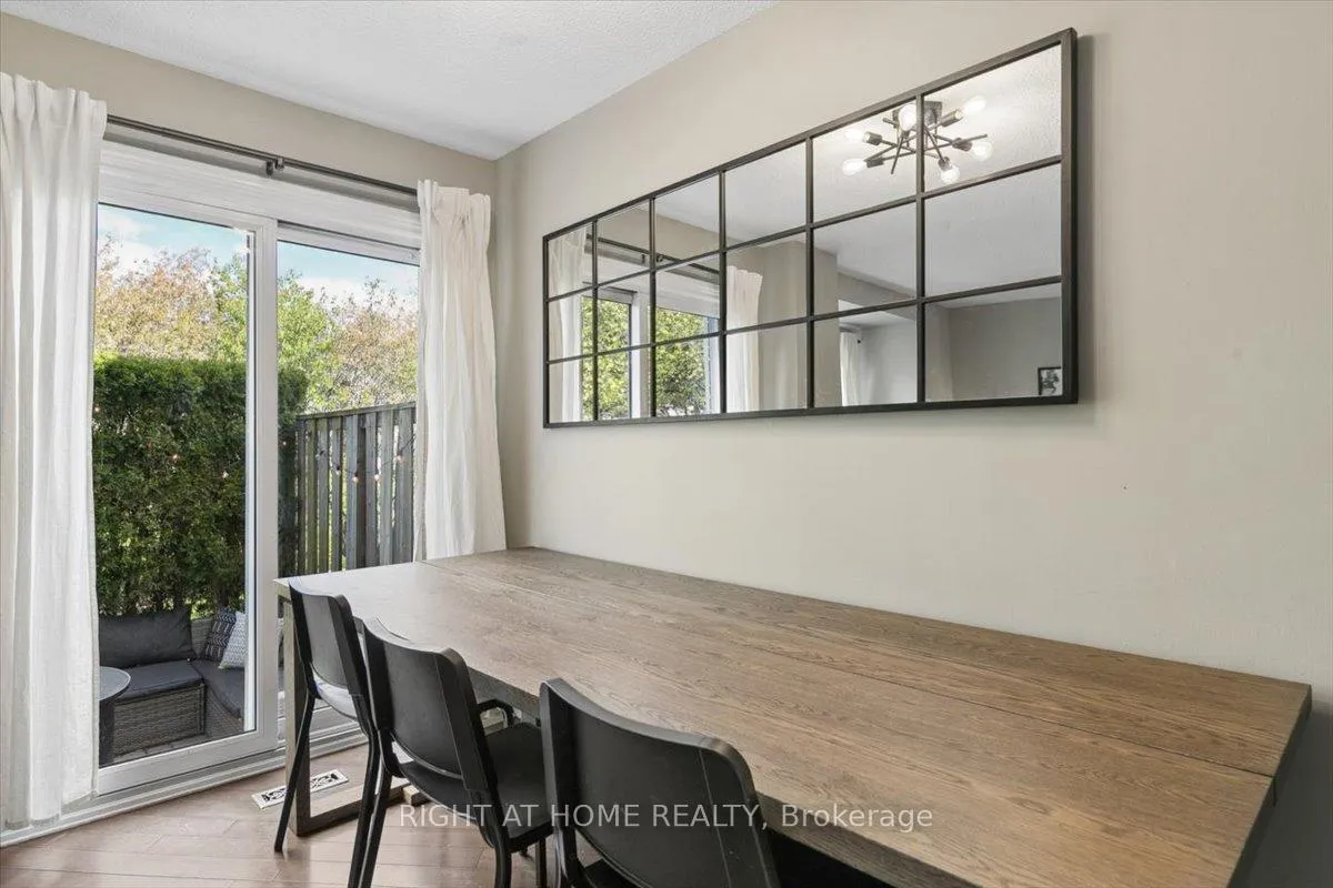 Photo 11 of Unit 22, 2960 Headon Forest Drive, Burlington, Headon — HOMEH