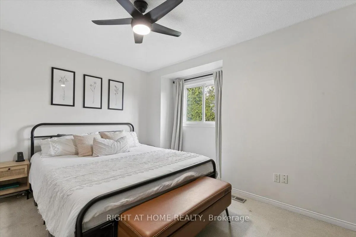 Photo 13 of Unit 22, 2960 Headon Forest Drive, Burlington, Headon — HOMEH